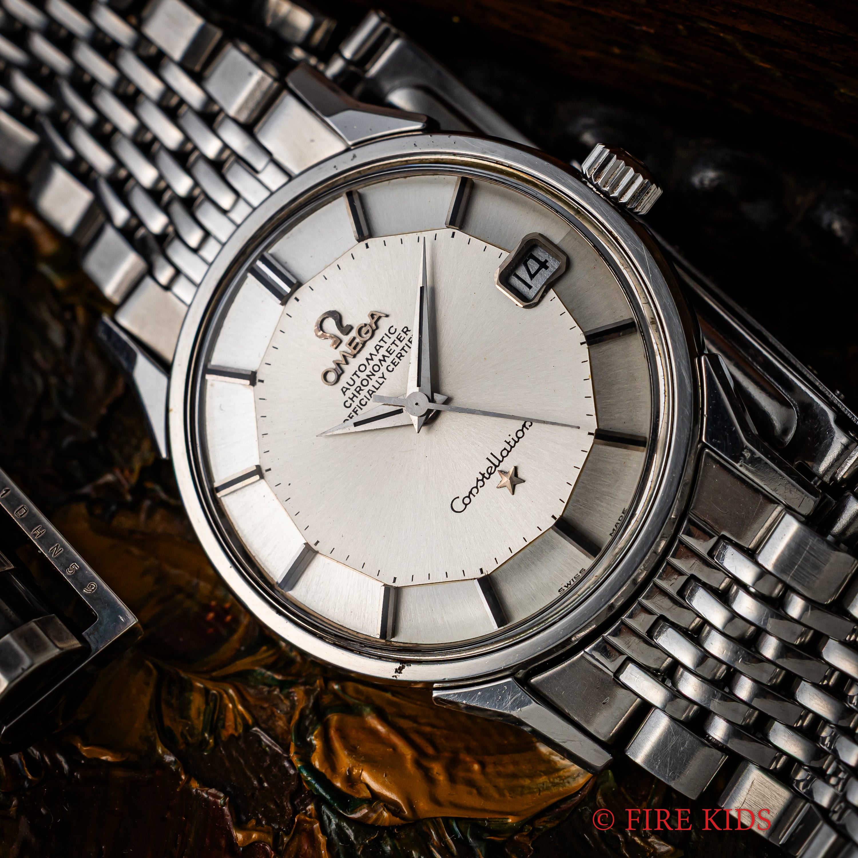 オメガ コンステレーション 12角 1972年製 パイパンダイヤル 自動巻クロノメーター Cal.564 純正ステンレスブレス