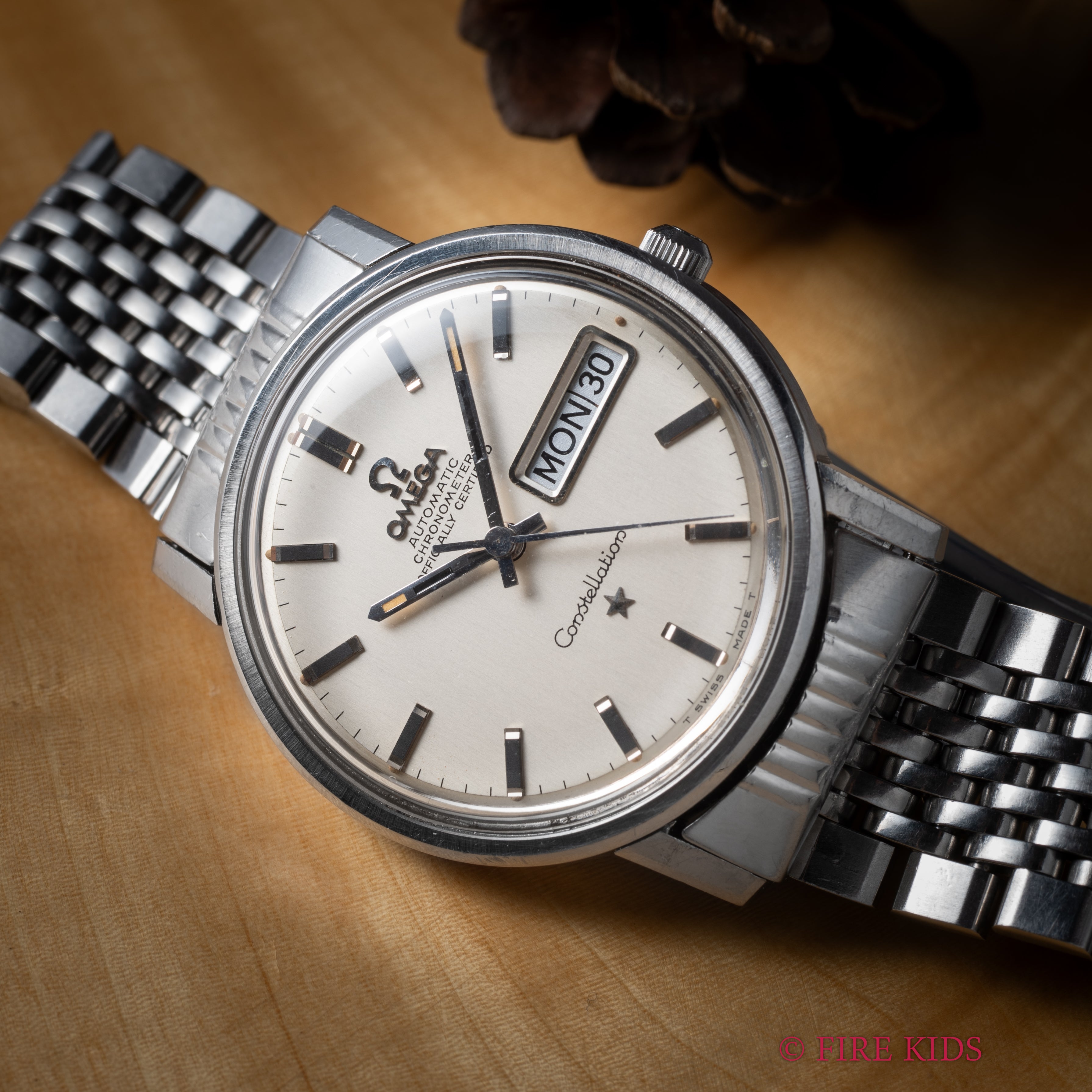 オメガ コンステレーション 1969年製 クロノメーター自動巻 Cal.751 Ref.168.016 純正ブレス付き