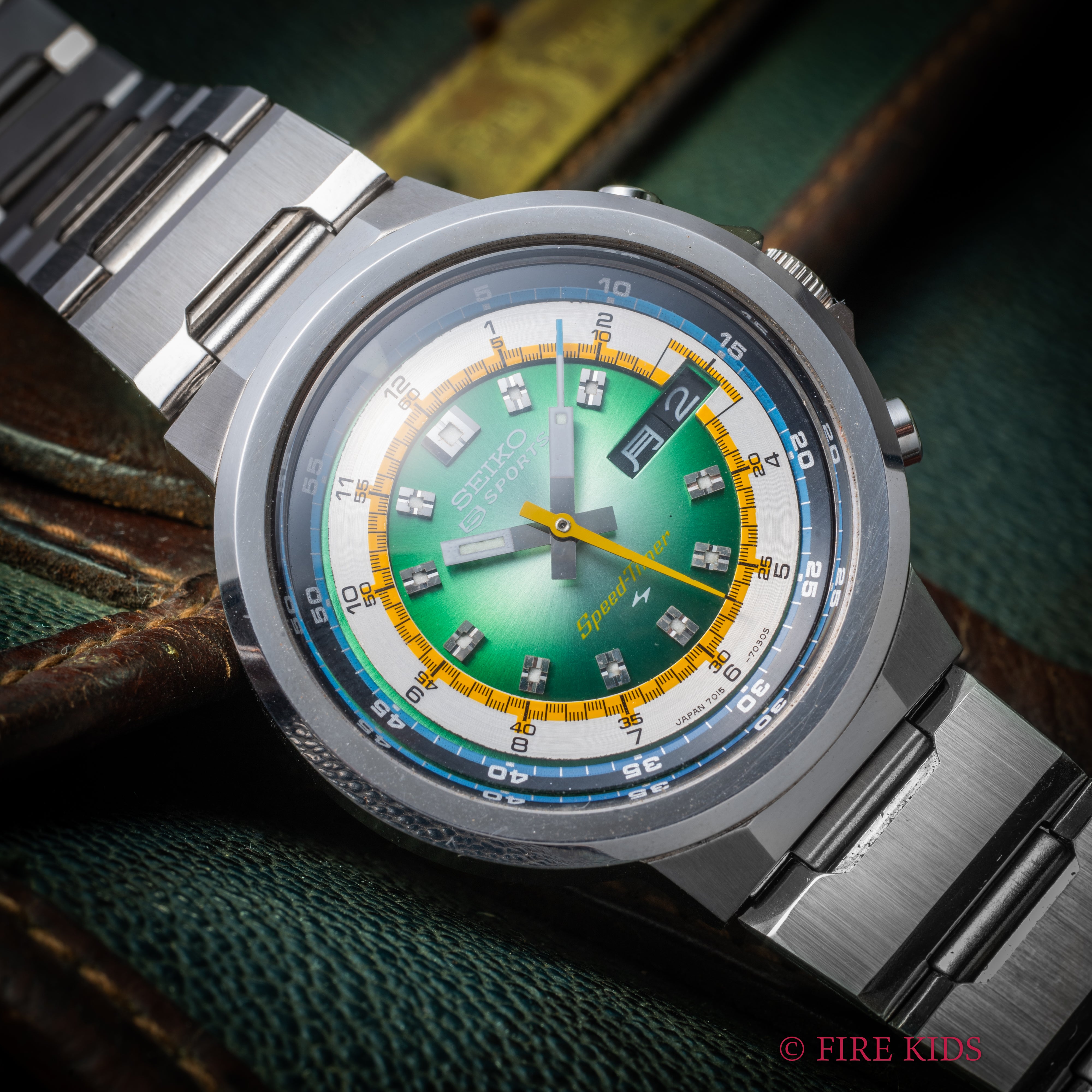 セイコー 5スポーツ スピードタイマー 1974年製 Ref.7015-7020 自動巻クロノグラフ 純正ブレス付 ハルク 未使用品