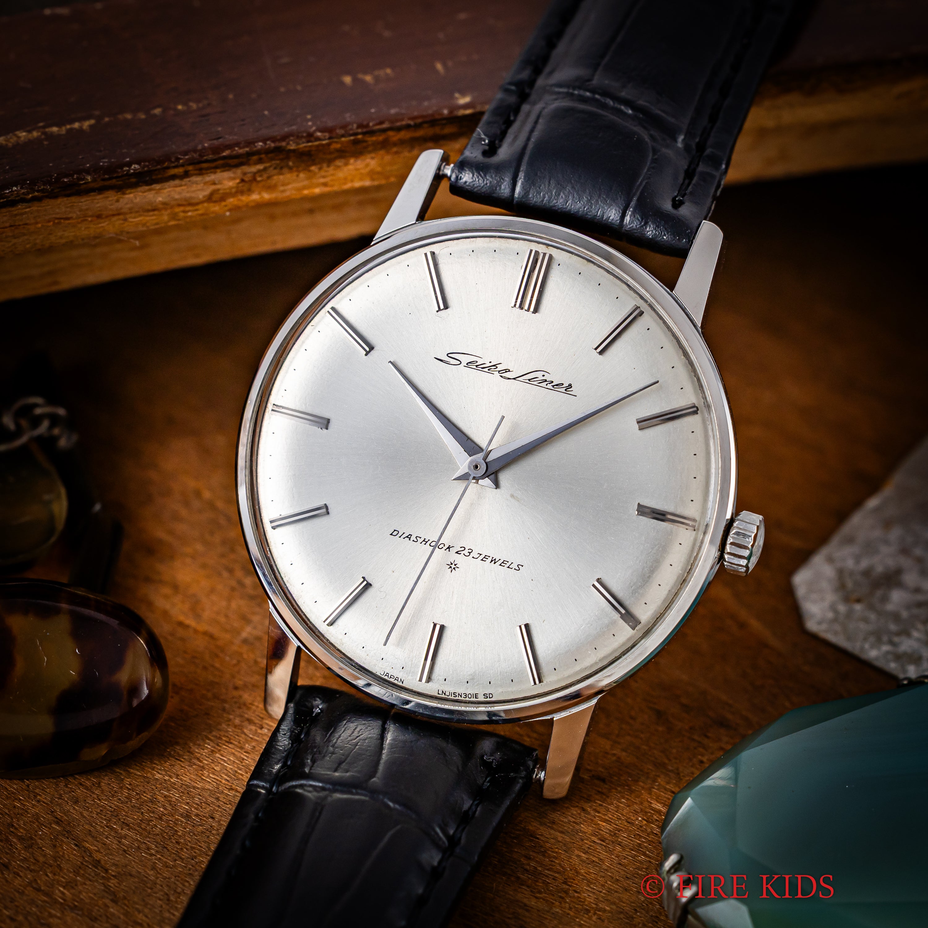 セイコー ライナー SDダイヤル 1963年製 Ref.J15001E 薄型手巻 Cal.3140