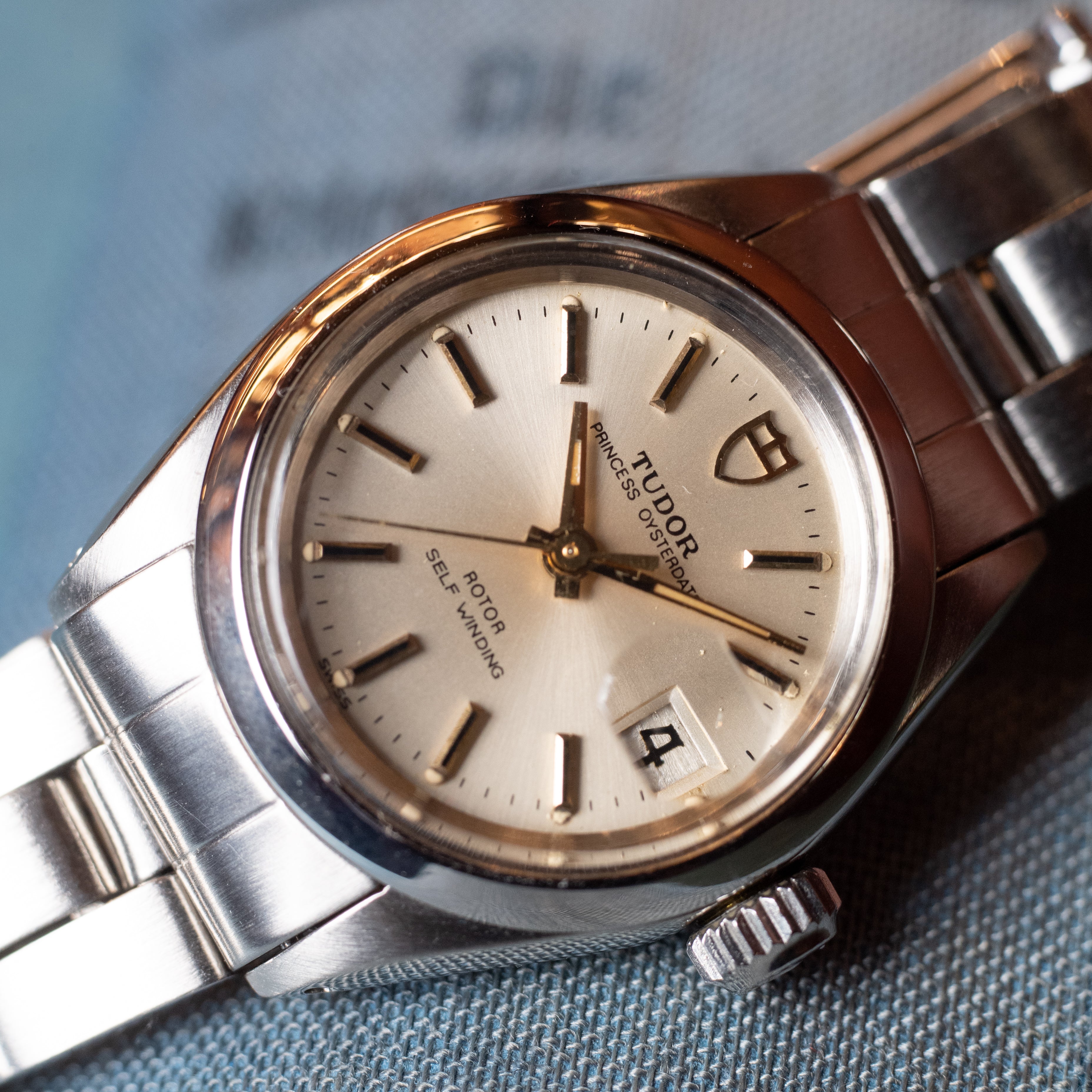 TUDOR レディース 1981年製 プリンセスオイスターデイト