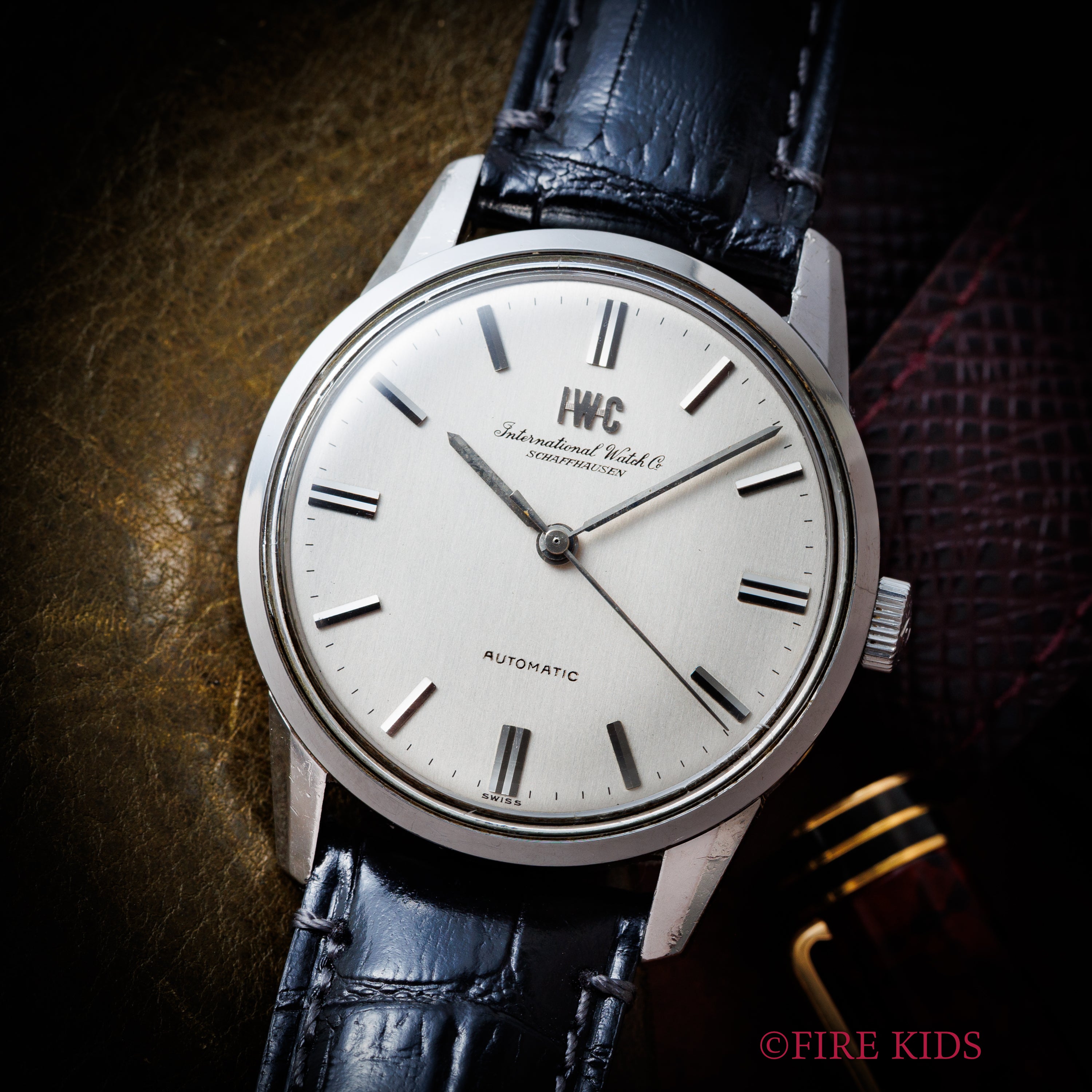 IWC 1972年製 ラウンドケース ペラトン式自動巻き Cal.854 R810 お魚リューズ