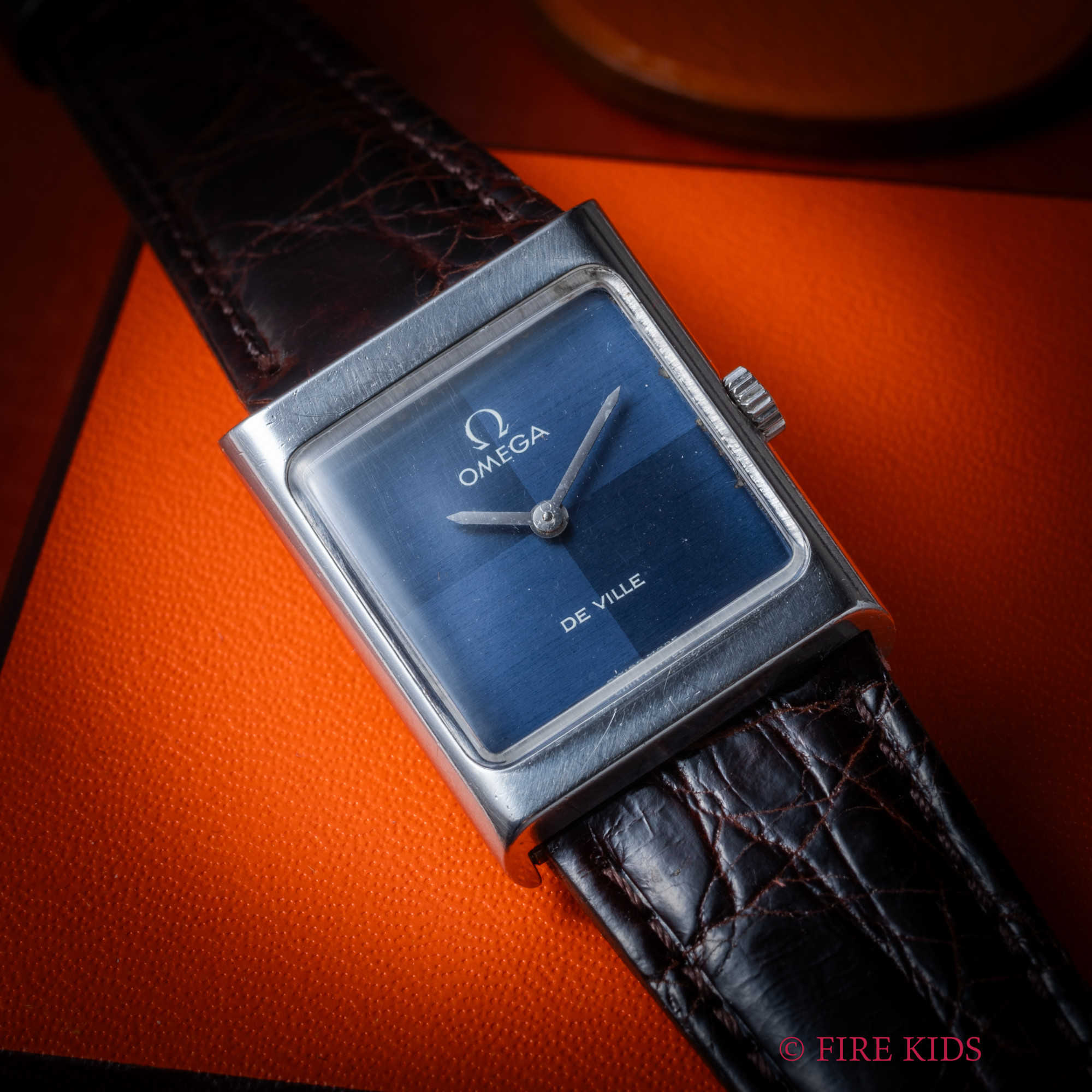 オメガ デ・ヴィル ブルークリスクロス レクタンギュラー Ref.511.0427 Cal.620 1972年製