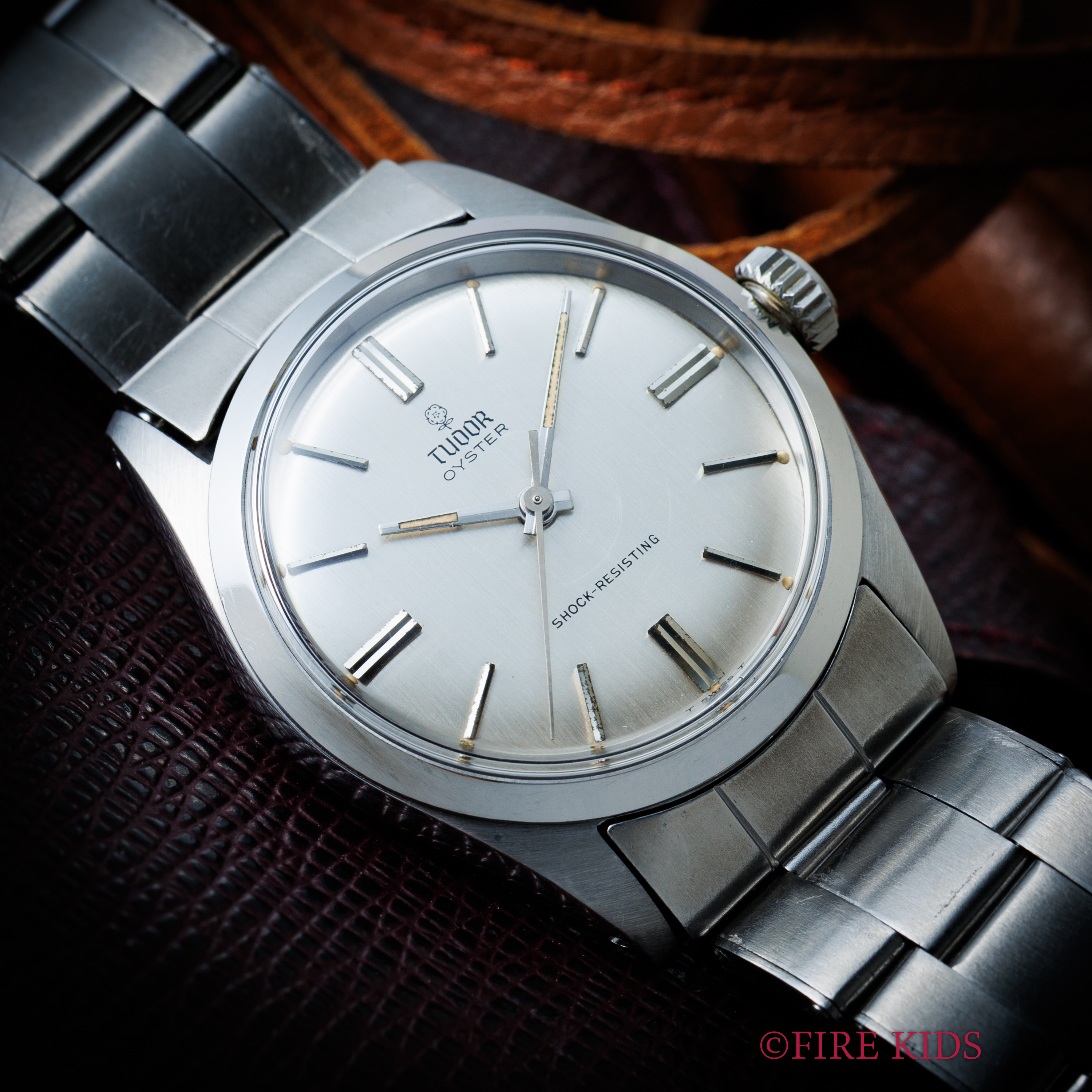 チューダー 小薔薇 1967年製 オイスター ロレックス純正リベットブレス Ref.7934 王冠リューズ