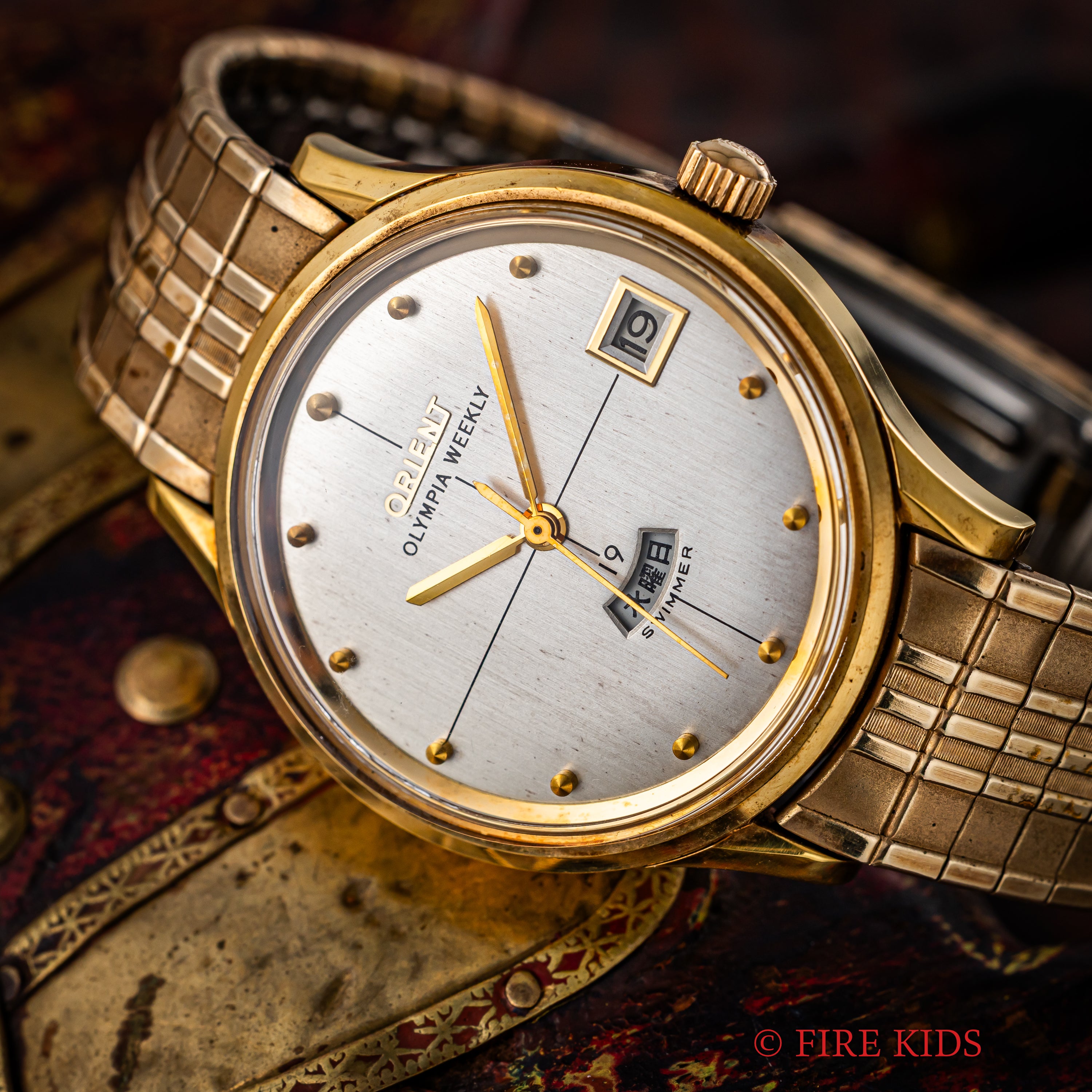 オリエント オリンピア ウィークリー クロスラインダイアル 1960年代 金張り デイデイト スイマー 19石 手巻