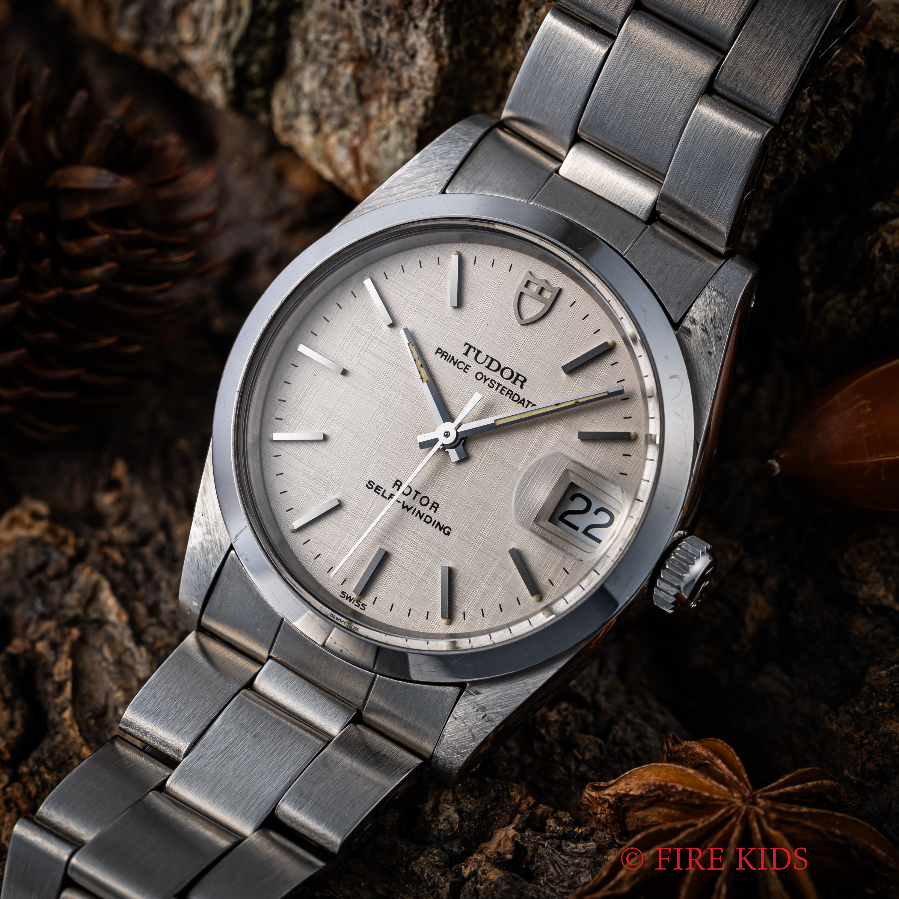 チューダー プリンスオイスターデイト 1989年製 Ref.74000N 自動巻 リネンダイヤル 王冠リューズ  純正オイスターブレス