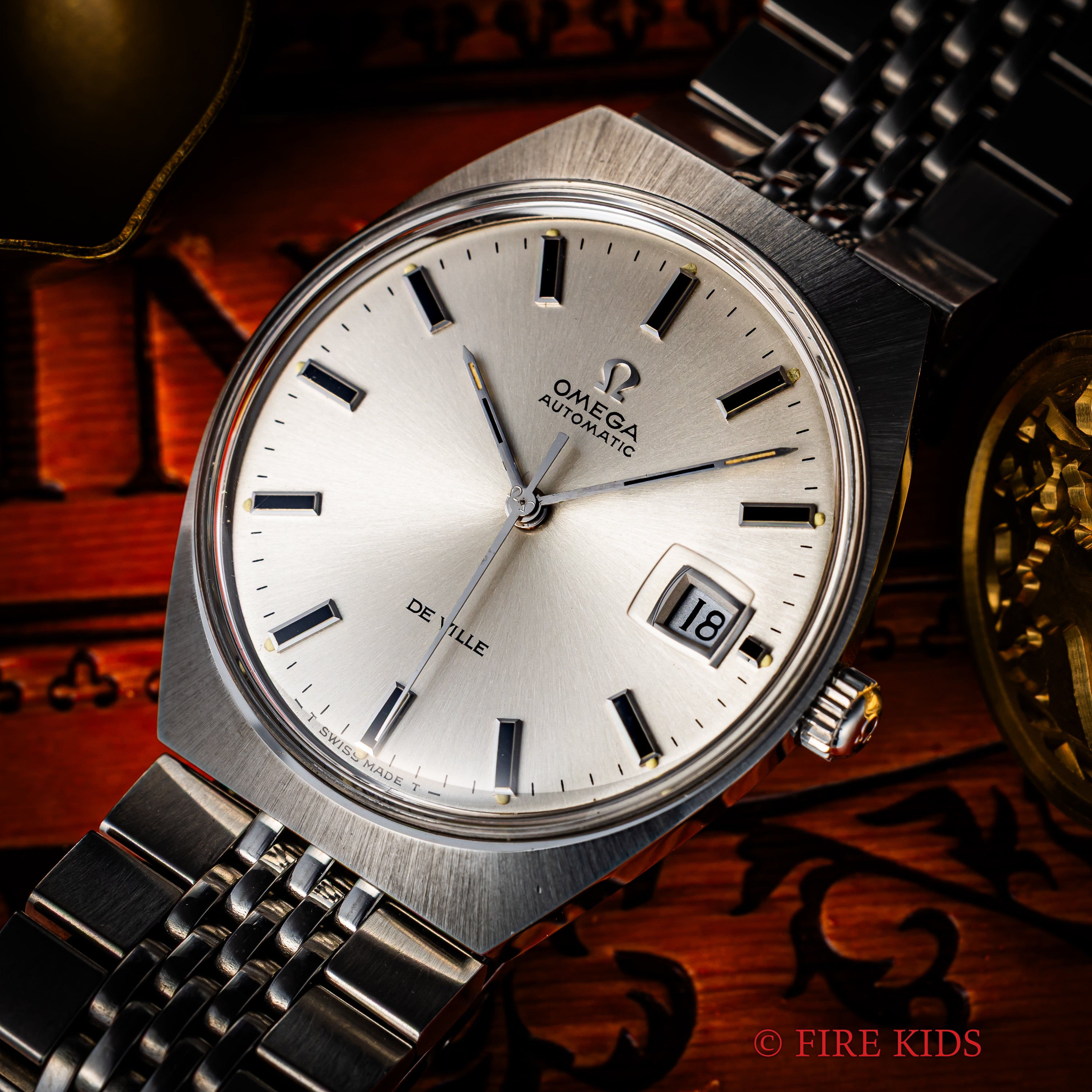 オメガ デ・ヴィル 1969年製 Ref.166.051 ハイビート自動巻 cal.1002 純正ブレス