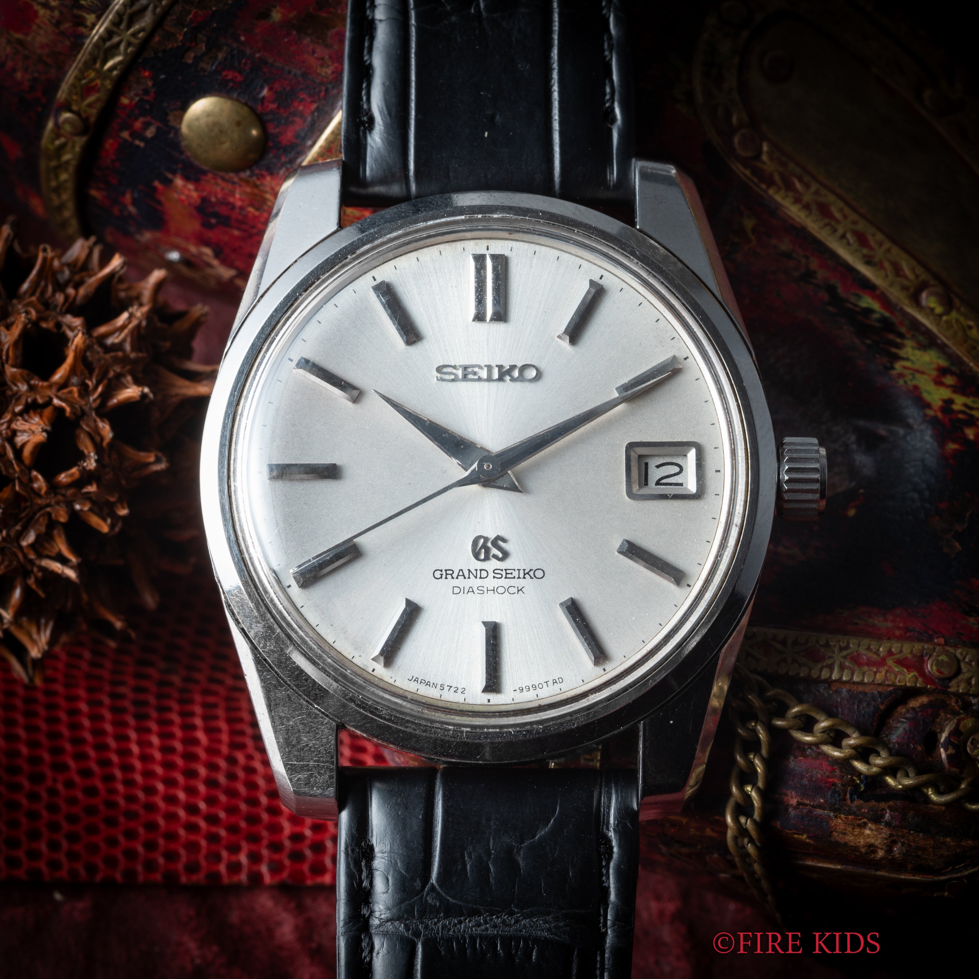 グランドセイコー セカンドモデル後期 1966年製 5722-9990 57GS ライオンメダリオン ロービート手巻