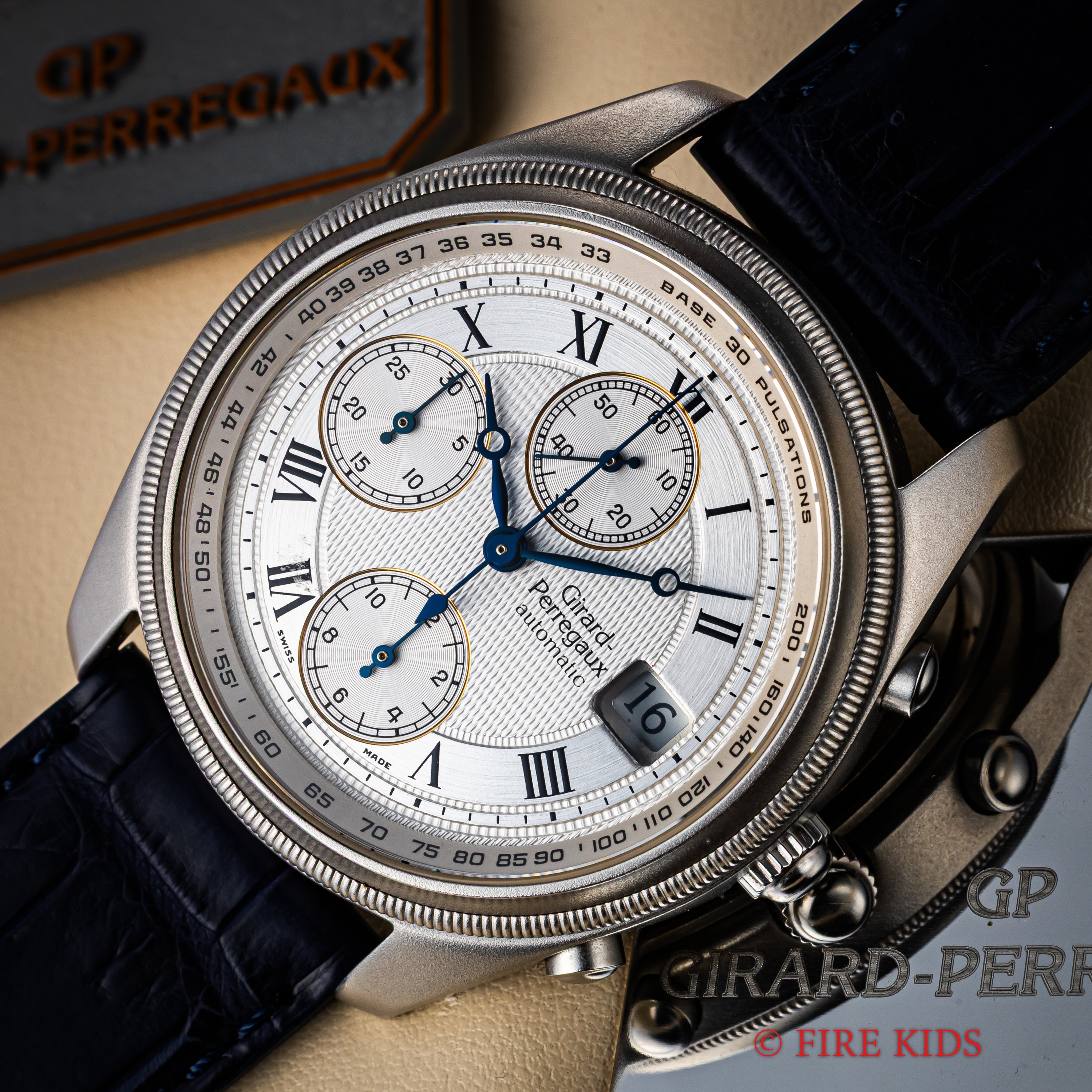 ジラールペルゴ GP4900 フェラーリ1990年代製 箱、ギャラ、冊子、タグ付き