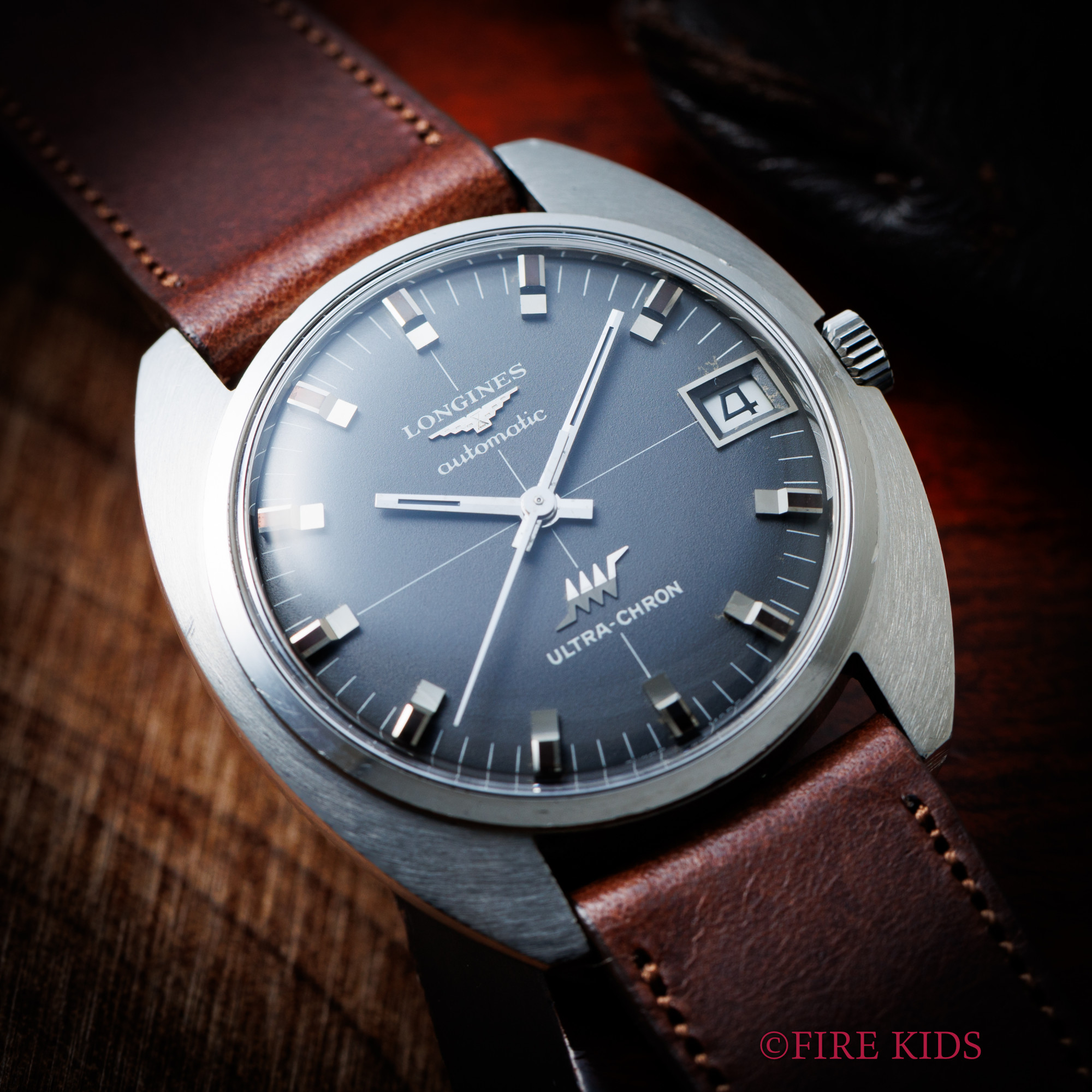 ロンジン ウルトラクロン グレーダイヤル Cラインケース 10振動自動巻き ハイビート 1969年製