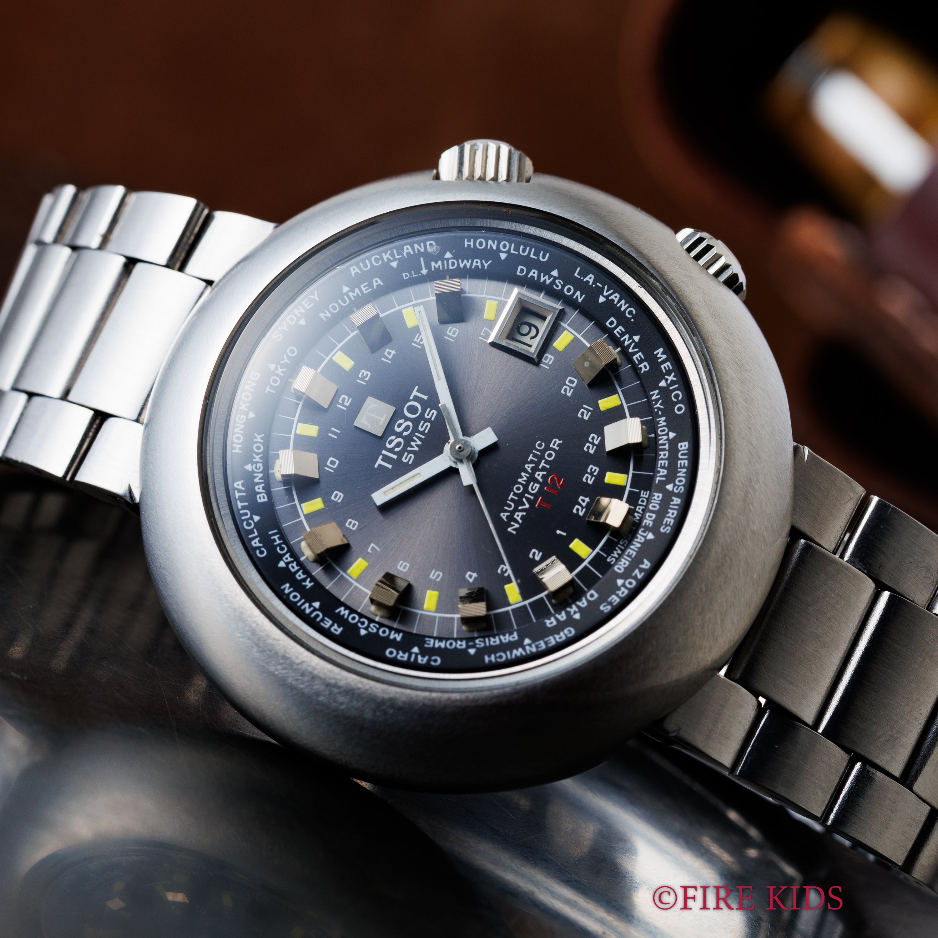 ティソ ナビゲーター T12 1970年代製 ワールドタイム 24時間表記 純正ゲイフレアーブレス付き