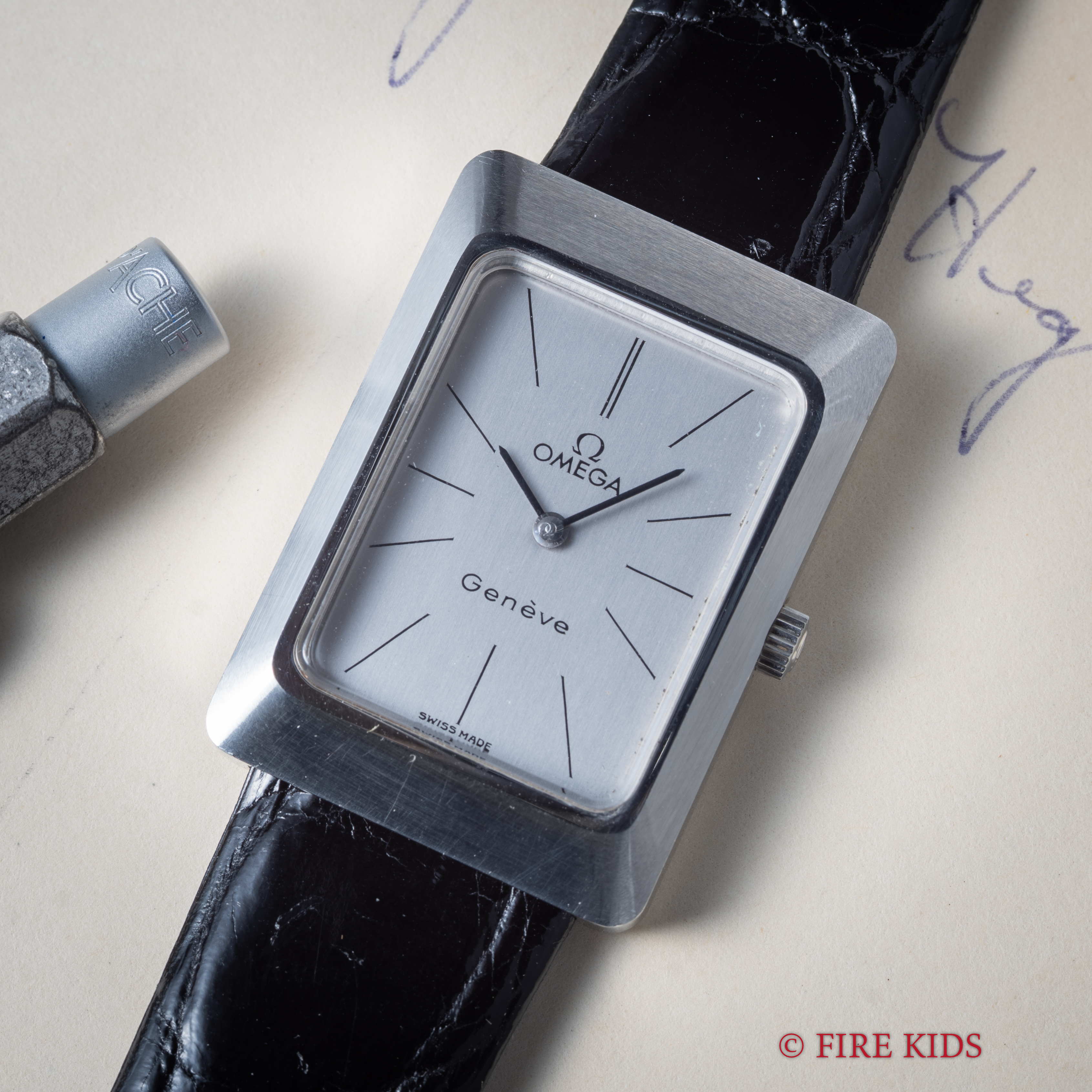 オメガ ジュネーブ スクエア Ref.511.0476 1975年製 ノンポリッシュ 手巻き Cal.625 純正革ベルト、尾錠付き