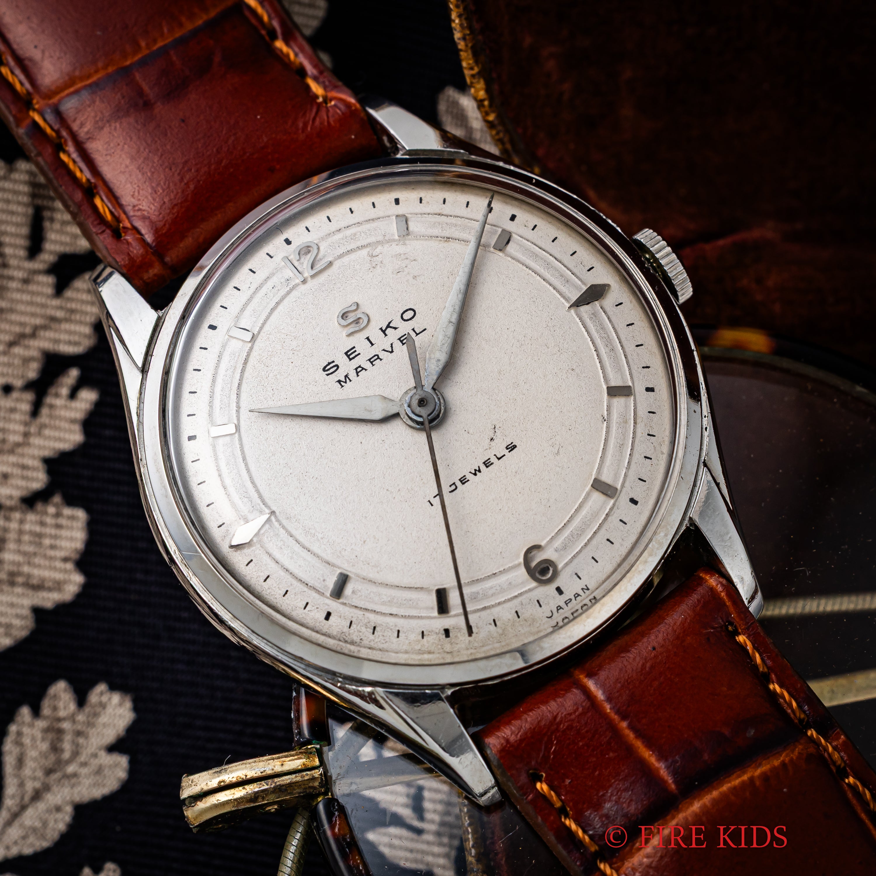 セイコー マーベル 1958年製 変わり文字盤 17石手巻 Ref.J13025