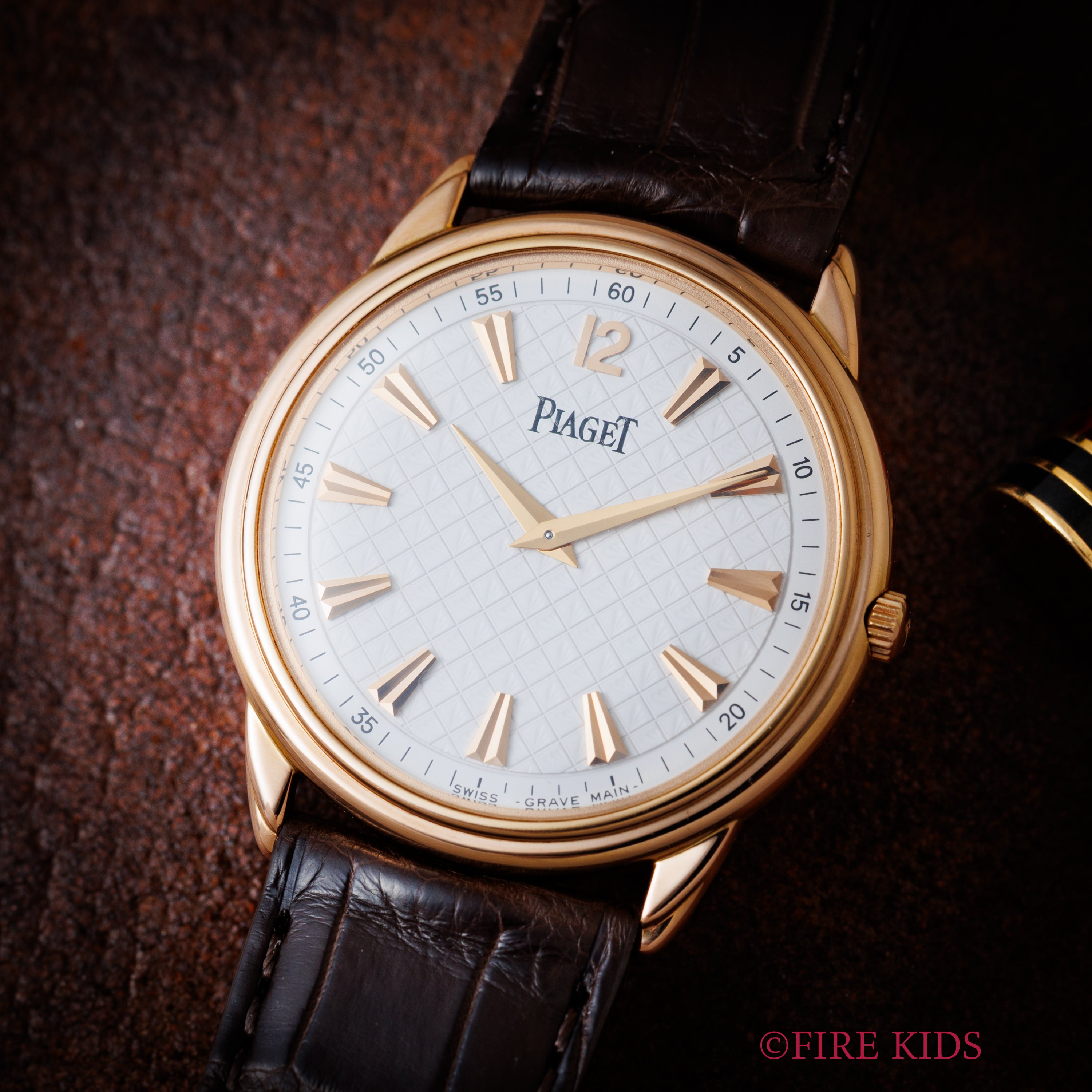 ピアジェ グベナー 18金無垢ローズゴールド 1990年代製 薄型手巻 Cal.9P2 Ref.90968 純正尾錠