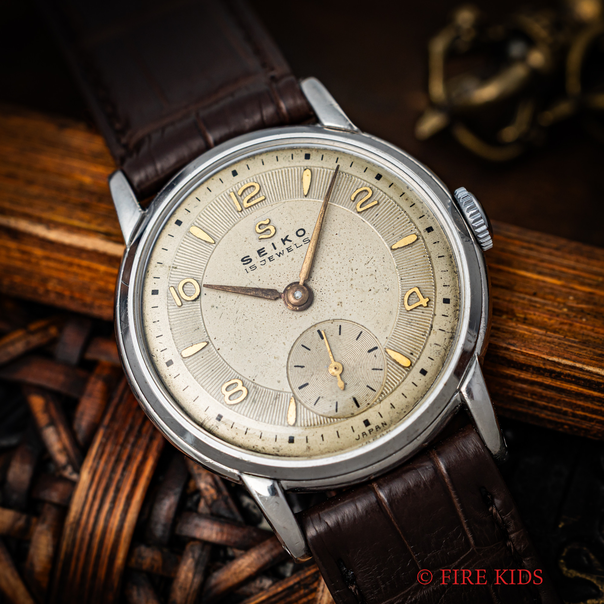 セイコー 1954年製 新10B型 スモールセコンド15石手巻 飛びアラビアダイヤル ステンレスケース