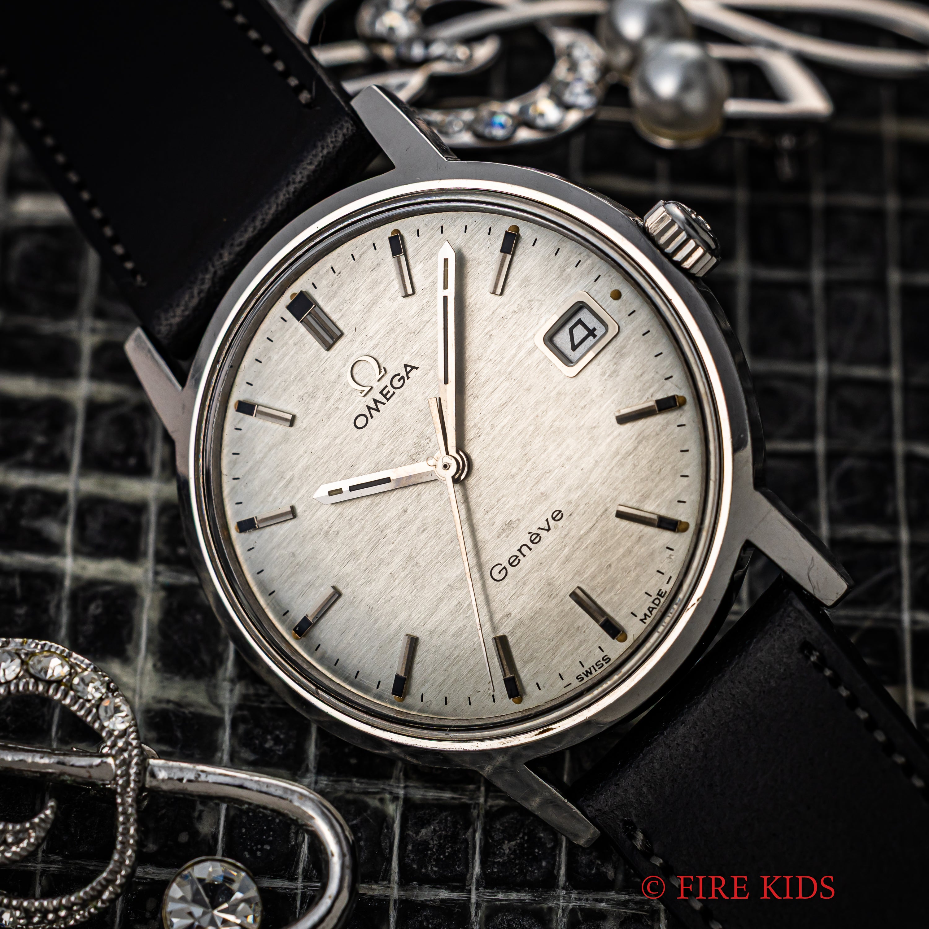 オメガ ジュネーブ 1970年製 変わり文字盤 手巻き Cal.613