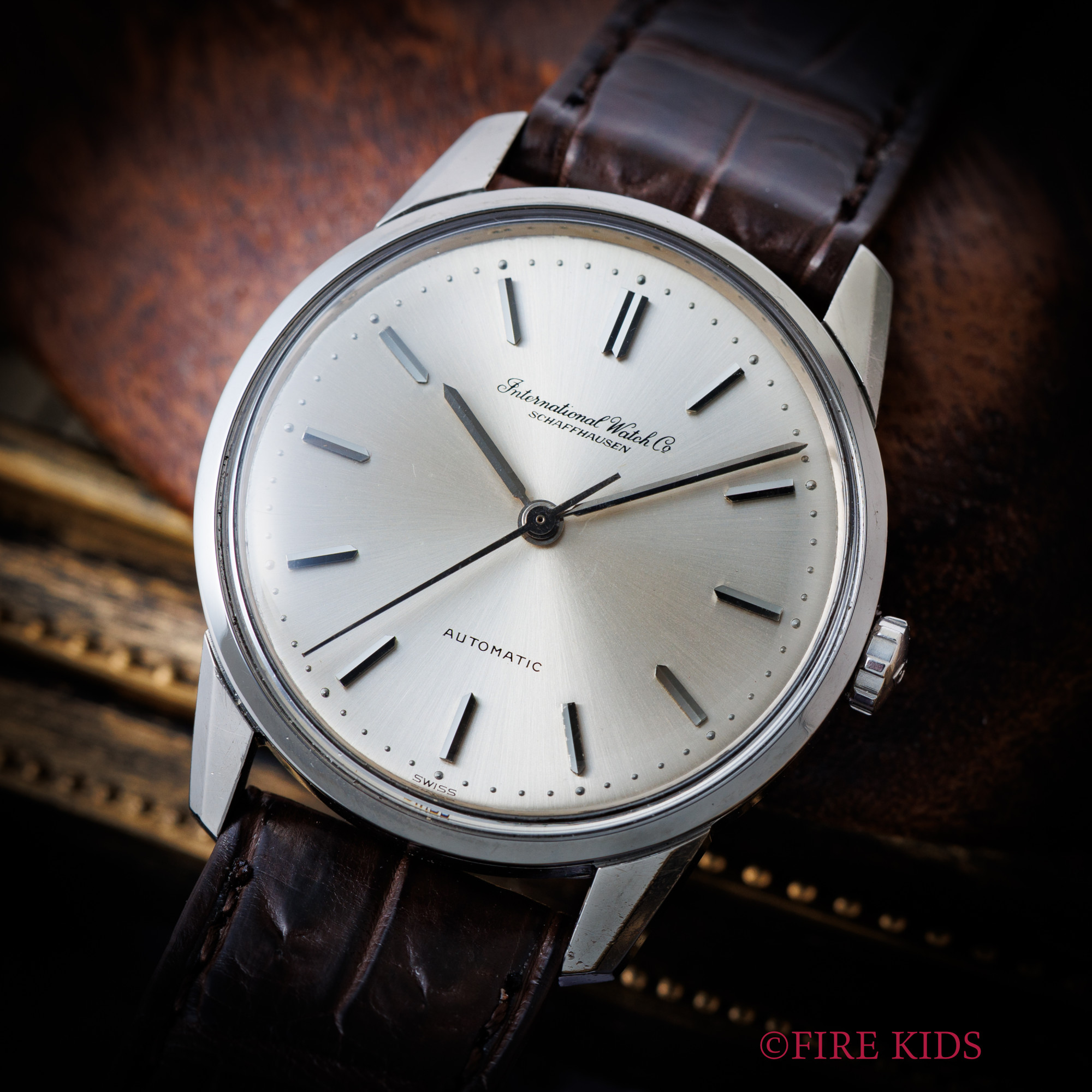 IWC ラウンドケース 1967年製 ペラトン式自動巻き Cal.854 ペラトン式自動巻き エラーダイヤル