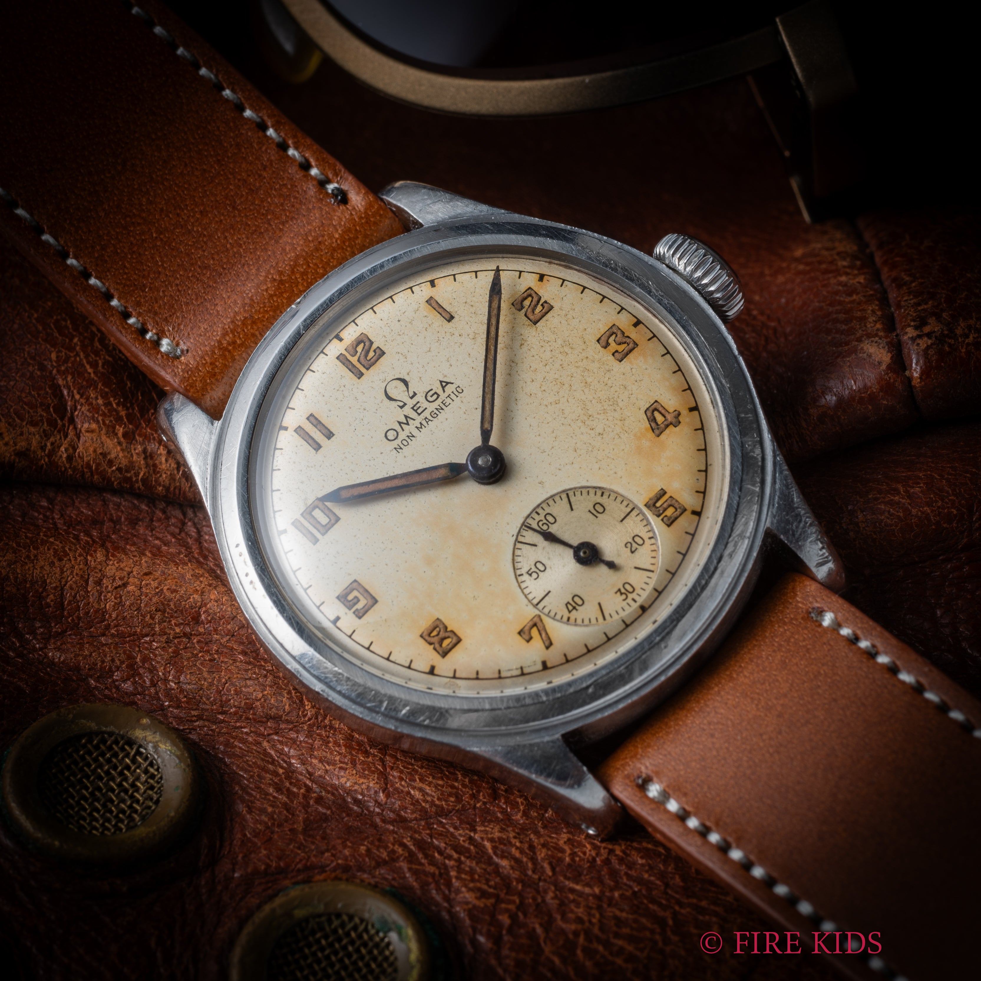 オメガ アラビアダイヤル スモセコ 1939年製 手巻 Cal.26.5T3PT1