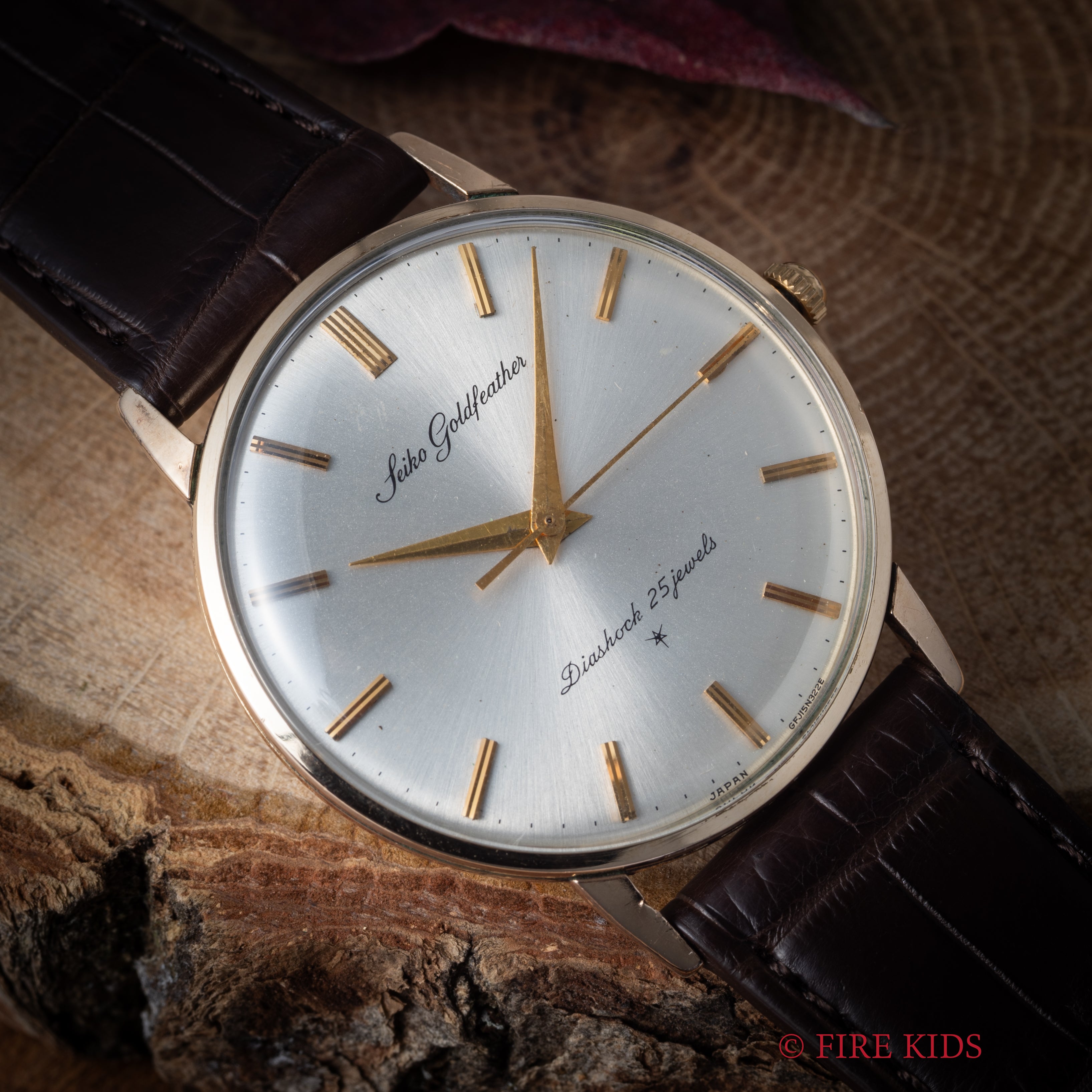 セイコー 1964年製 ゴールドフェザー 薄型手巻き Ref.15002 14金張りケース　