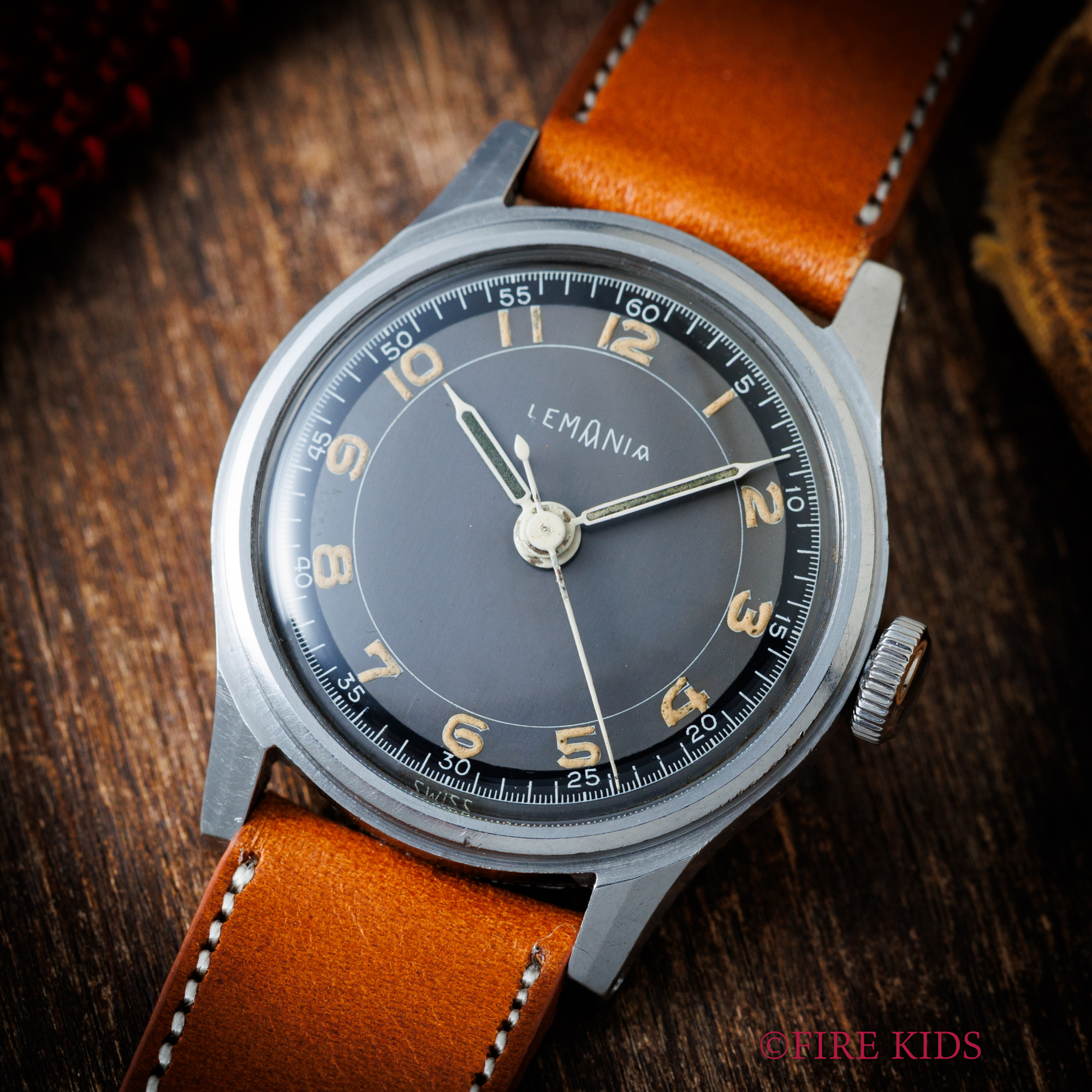 レマニア ラウンドケース 1940年代製 Ref.175550 グレーダイヤル 手巻き