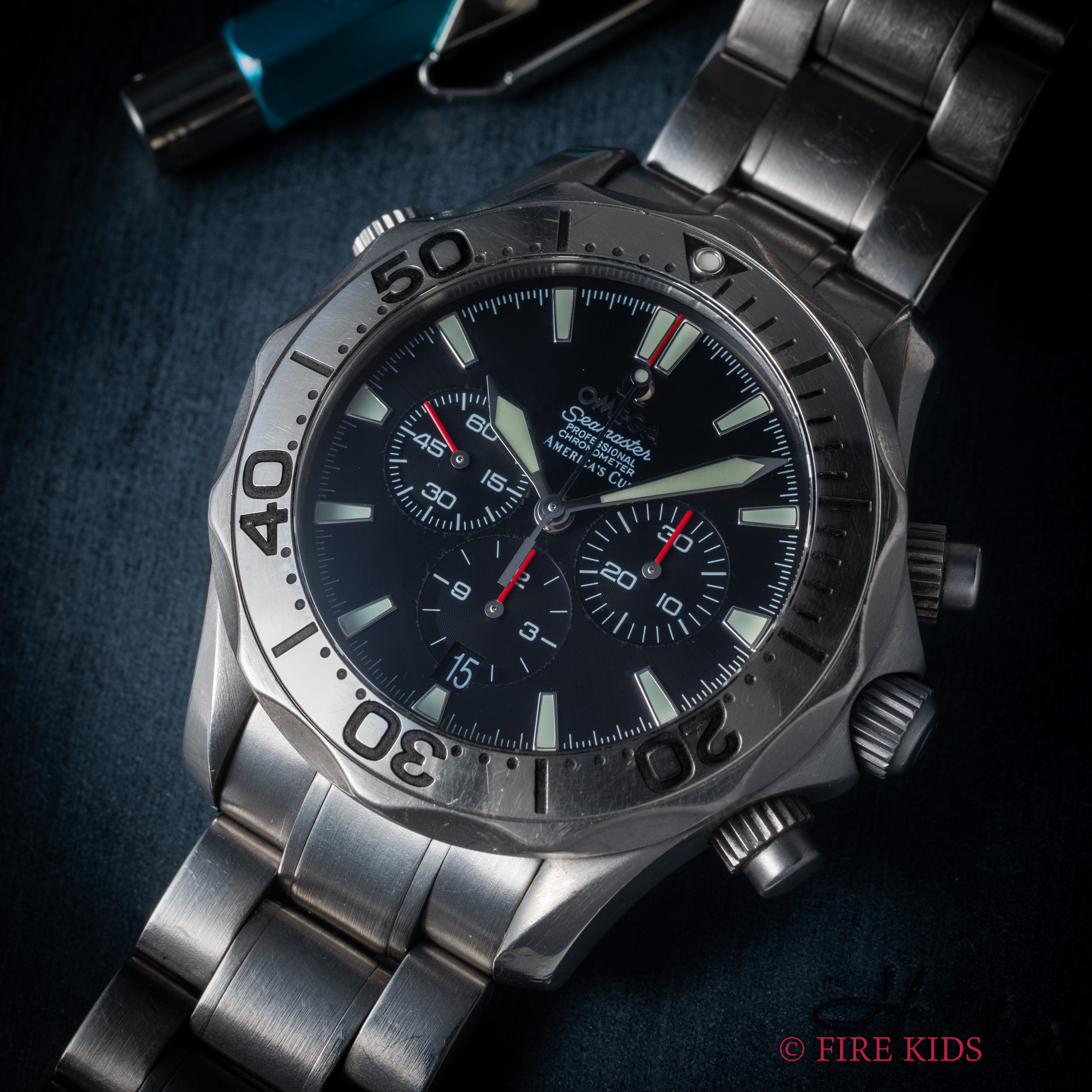 オメガ シーマスター アメリカズカップ クロノグラフ 自動巻き チタン 2006年製造