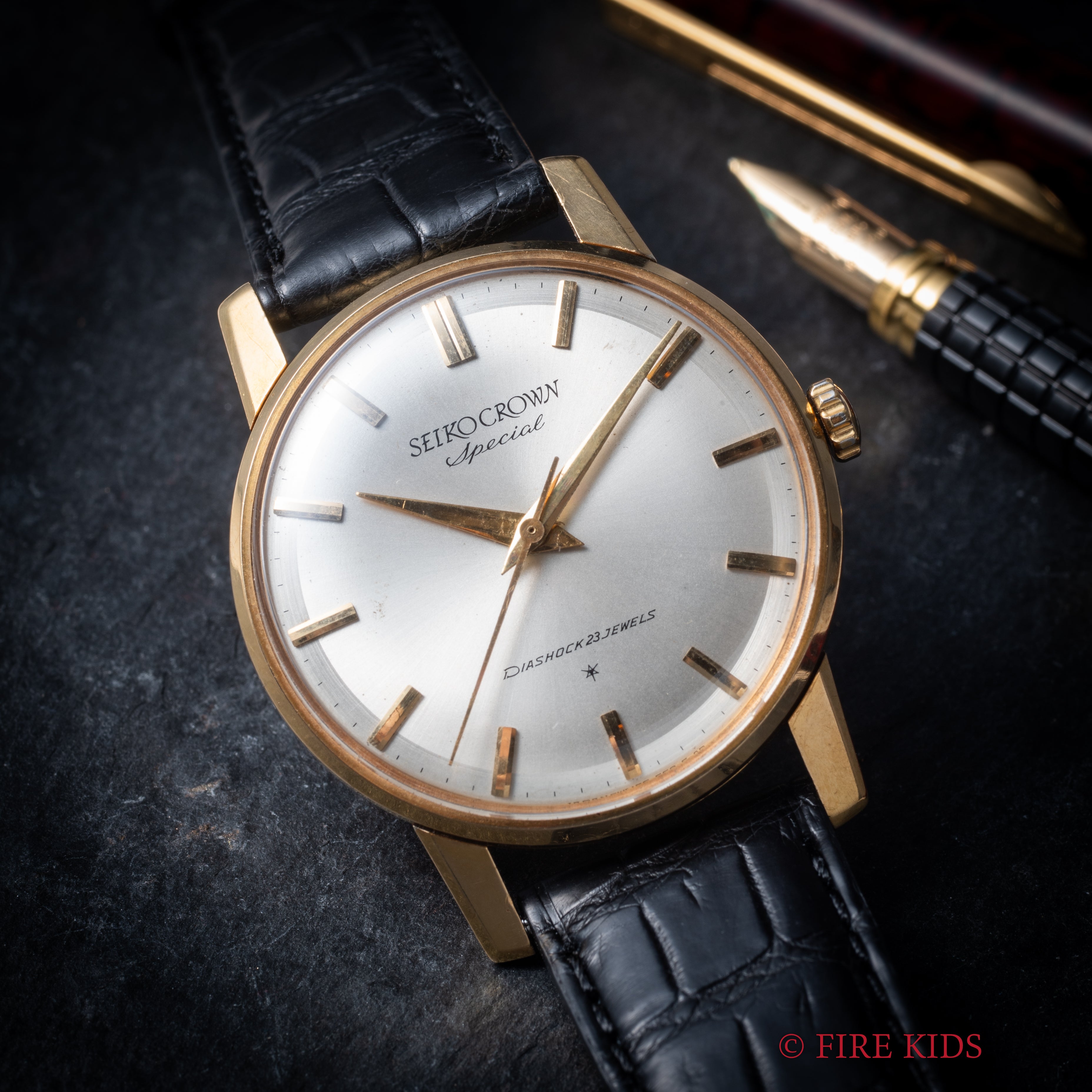セイコー 18金無垢ケースクラウン スペシャル 1963年製 23石手巻 秒針規制装置
