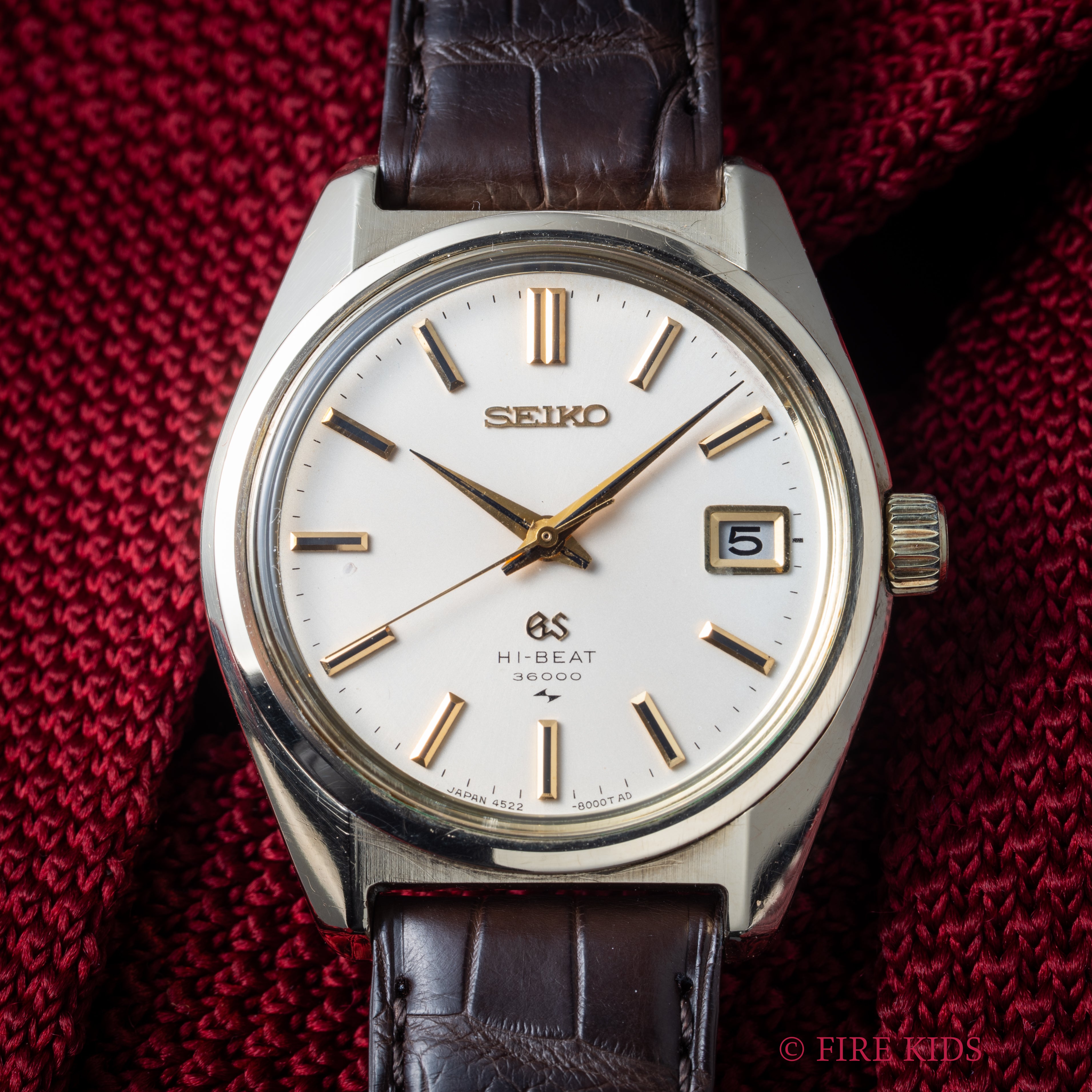 グランドセイコー 1968年製 手巻10振動 Ref.4522-8000 キャップゴールド 45GS パティーナダイヤル