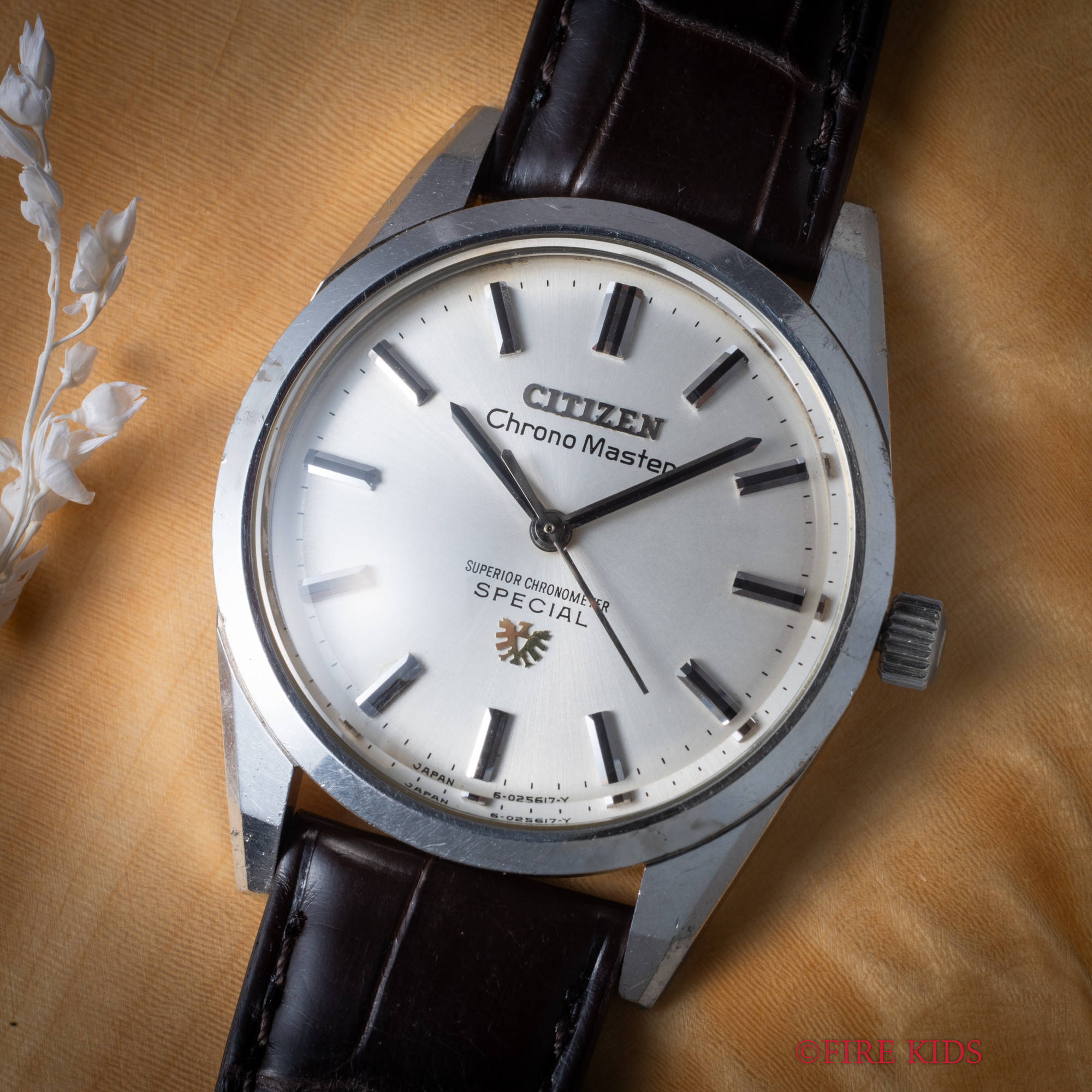 シチズン クロノマスター スーペリアクロノメーター スペシャル 1969年製 ノンデイト手巻 鷲メダリオン