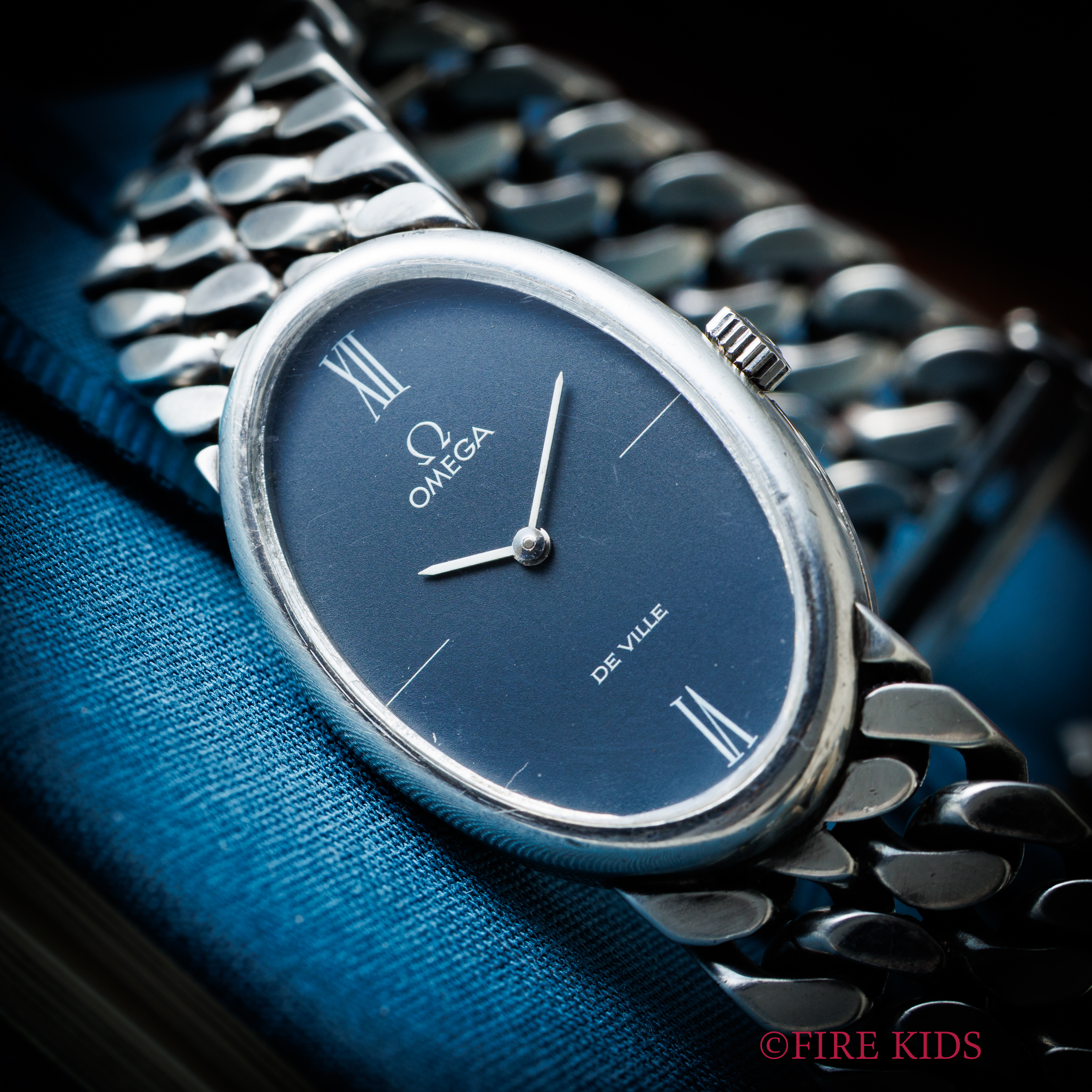 オメガ デヴィル 1972年製 シルバー925ケース、ブレス Cal.625 ブルーダイヤル 一体型デザイン