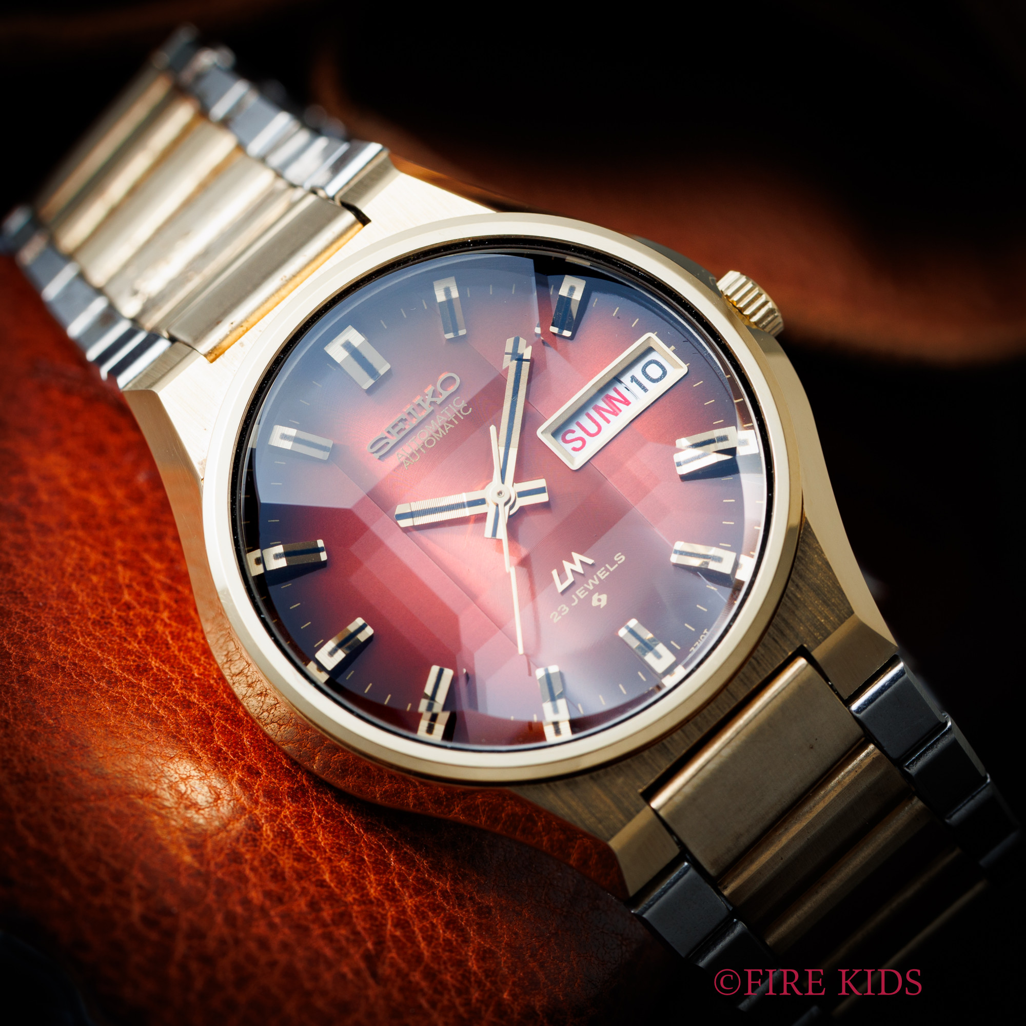 セイコー LM SGPケース 1974年製 純正コンビブレス カットガラス レッドダイヤル タグ付き ミントコンディション