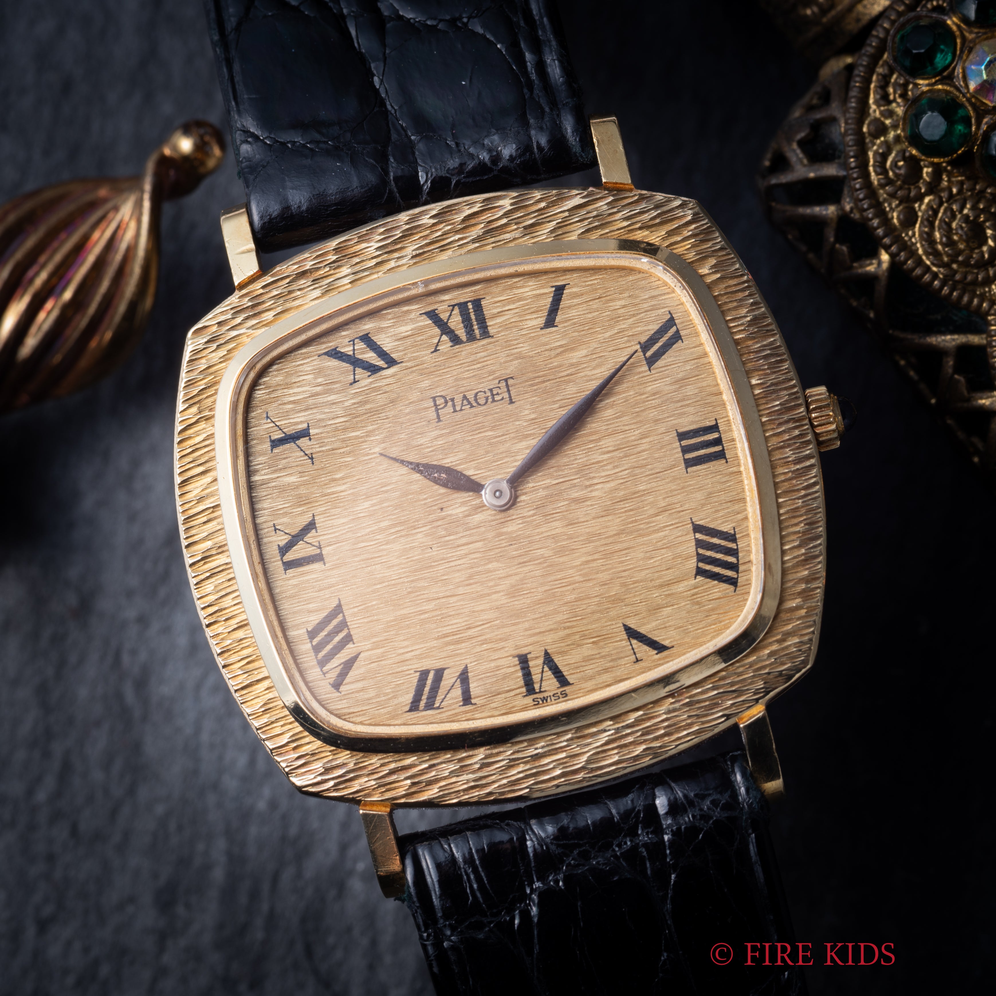 ピアジェ スクエア バーク仕上げ Cal.9P1 Ref.9434 純正18金尾錠付き 1970年代製