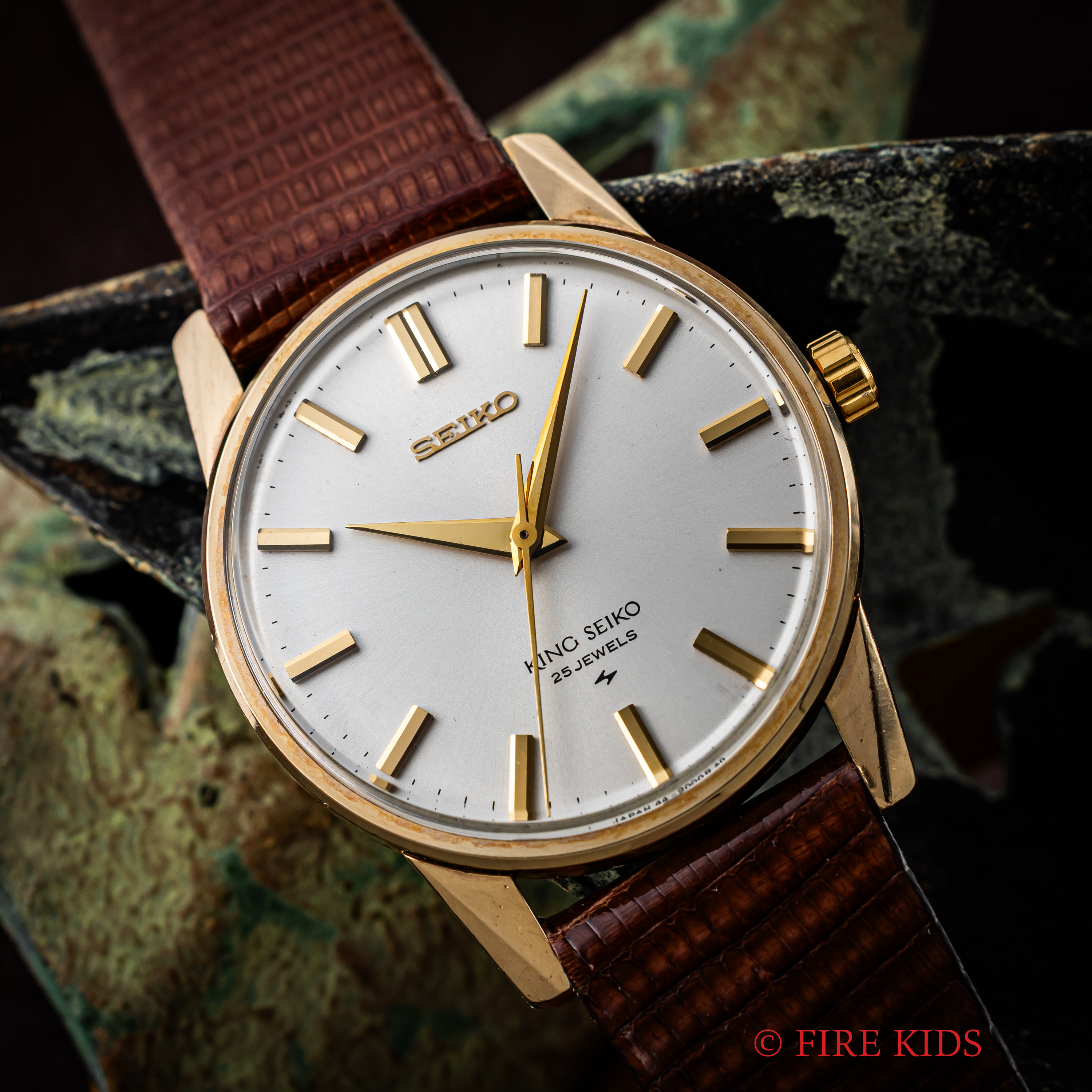 キングセイコー 44KS 手巻き 1968年製 Ref.44-2000 AGF 金張り 楯メダリオン 純正尾錠付き美品