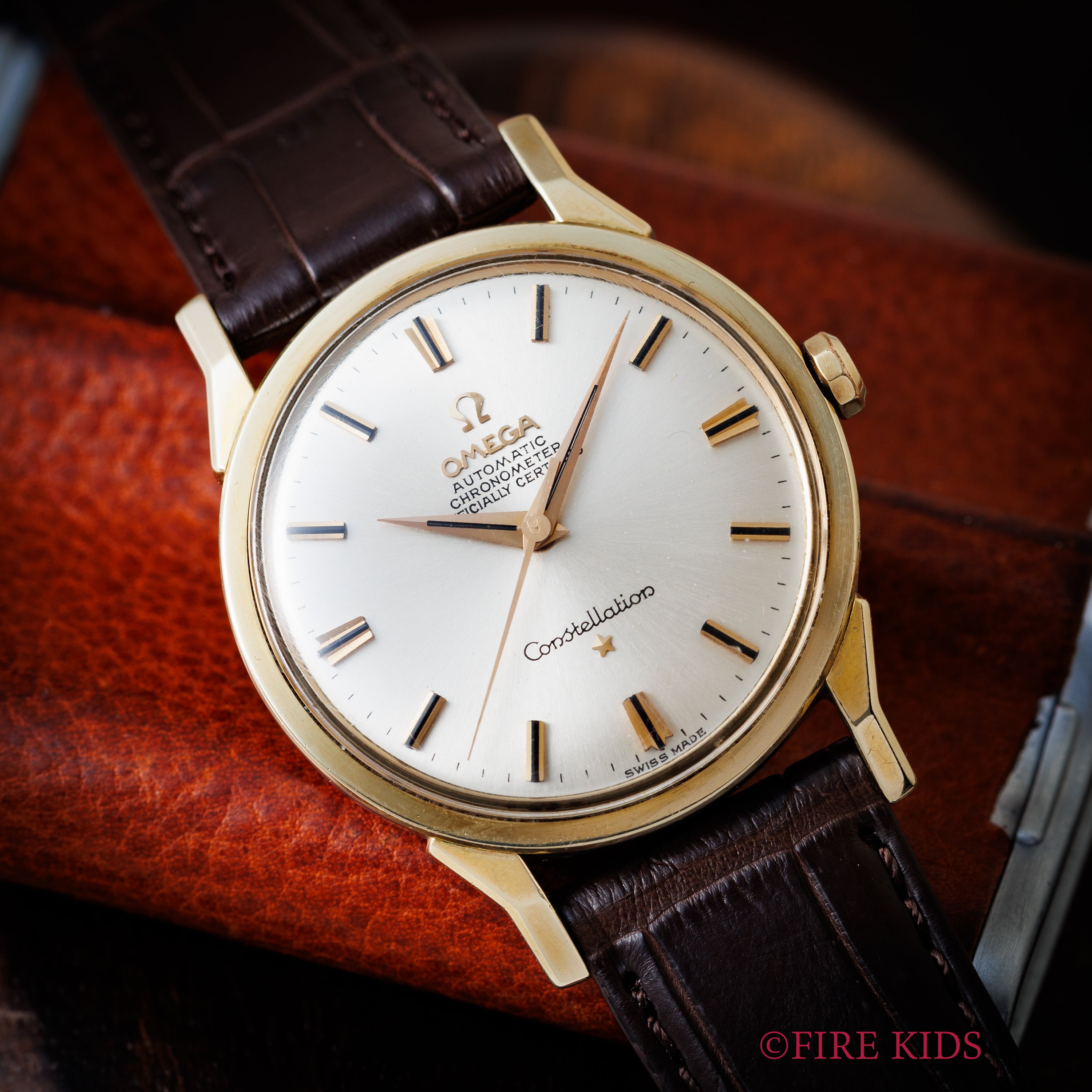 オメガ コンステレーション 1963年製 ノンデイト自動巻クロノメーター Cal.551トップゴールドケース 純正尾錠