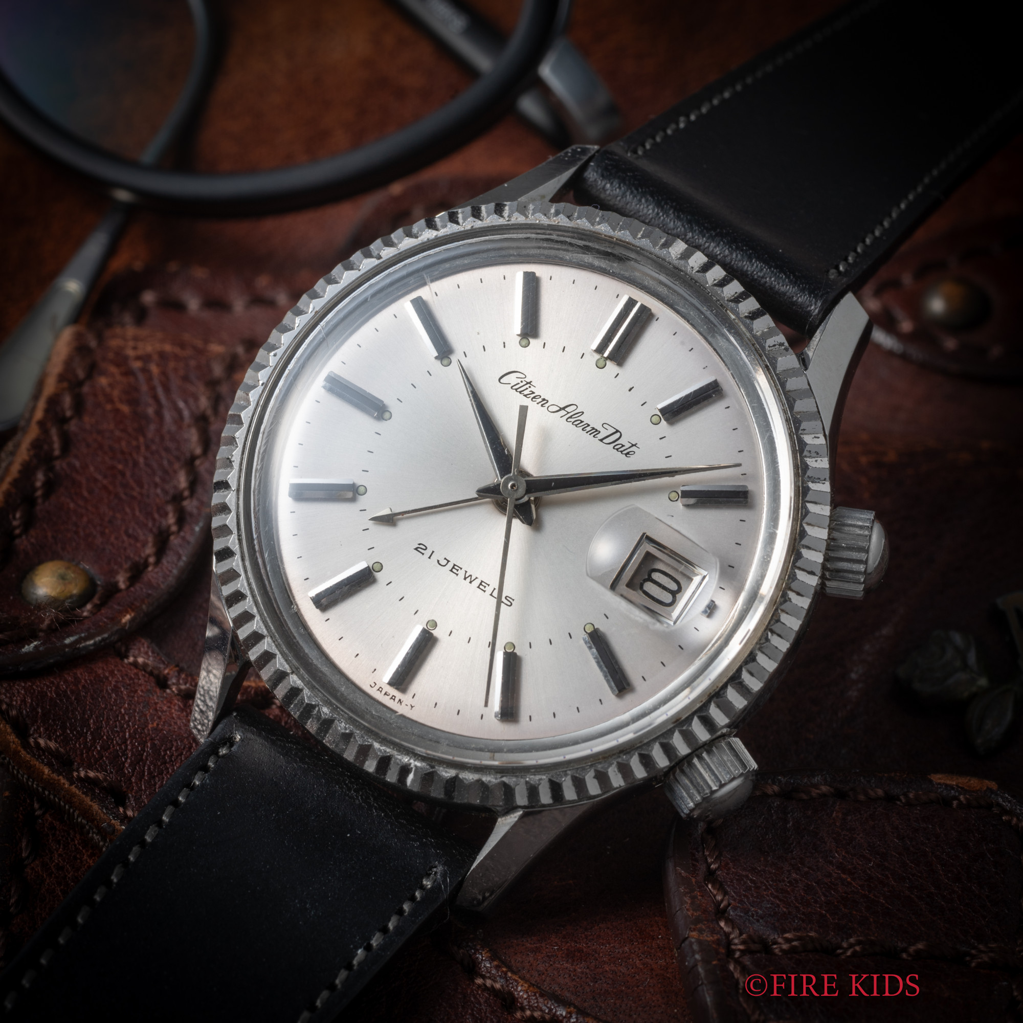 シチズン アラームデイト 1968年製 手巻き フルーテッドベゼル