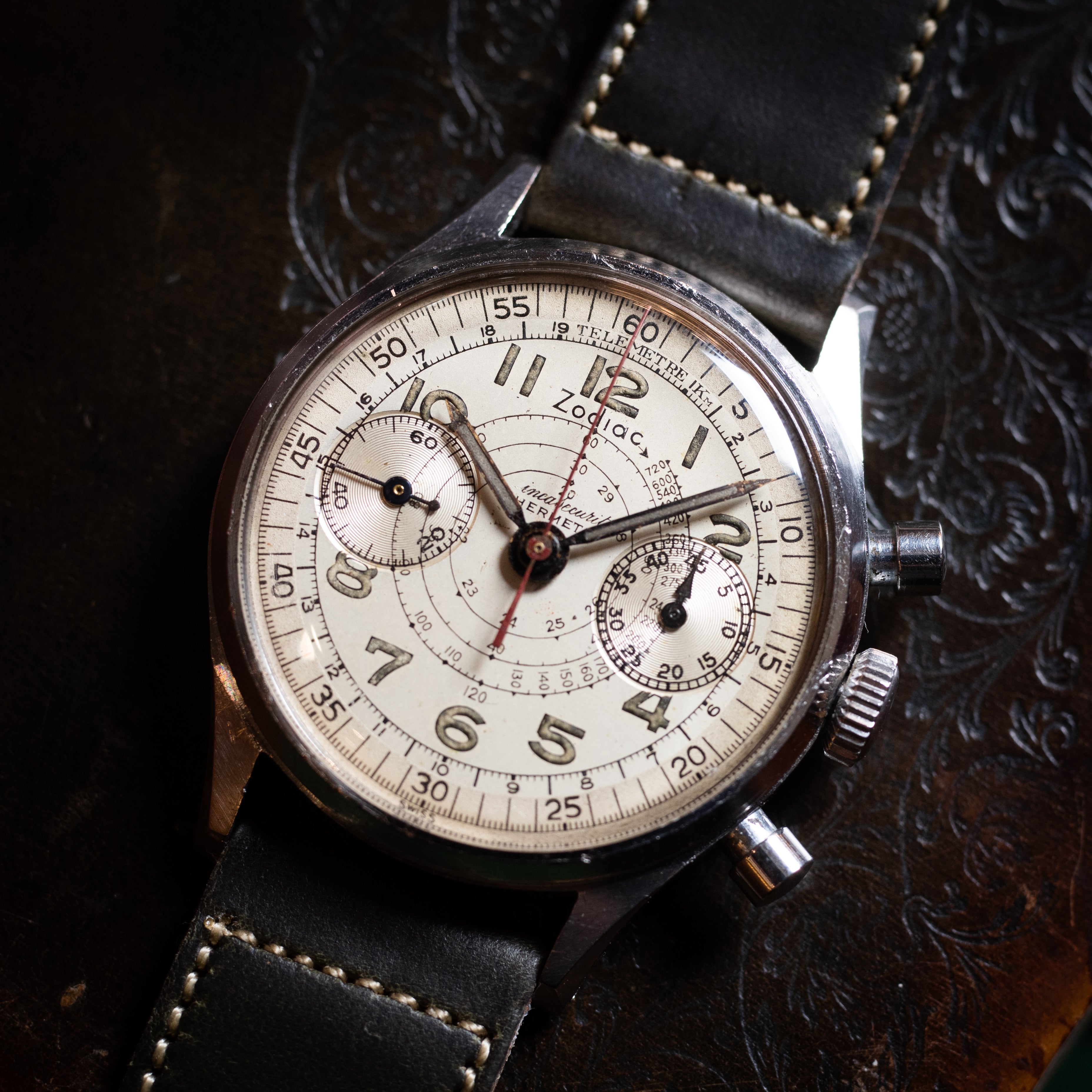 ゾディアック 2レジスタークロノグラフ バルジュー23 防水ケース 1950年代製