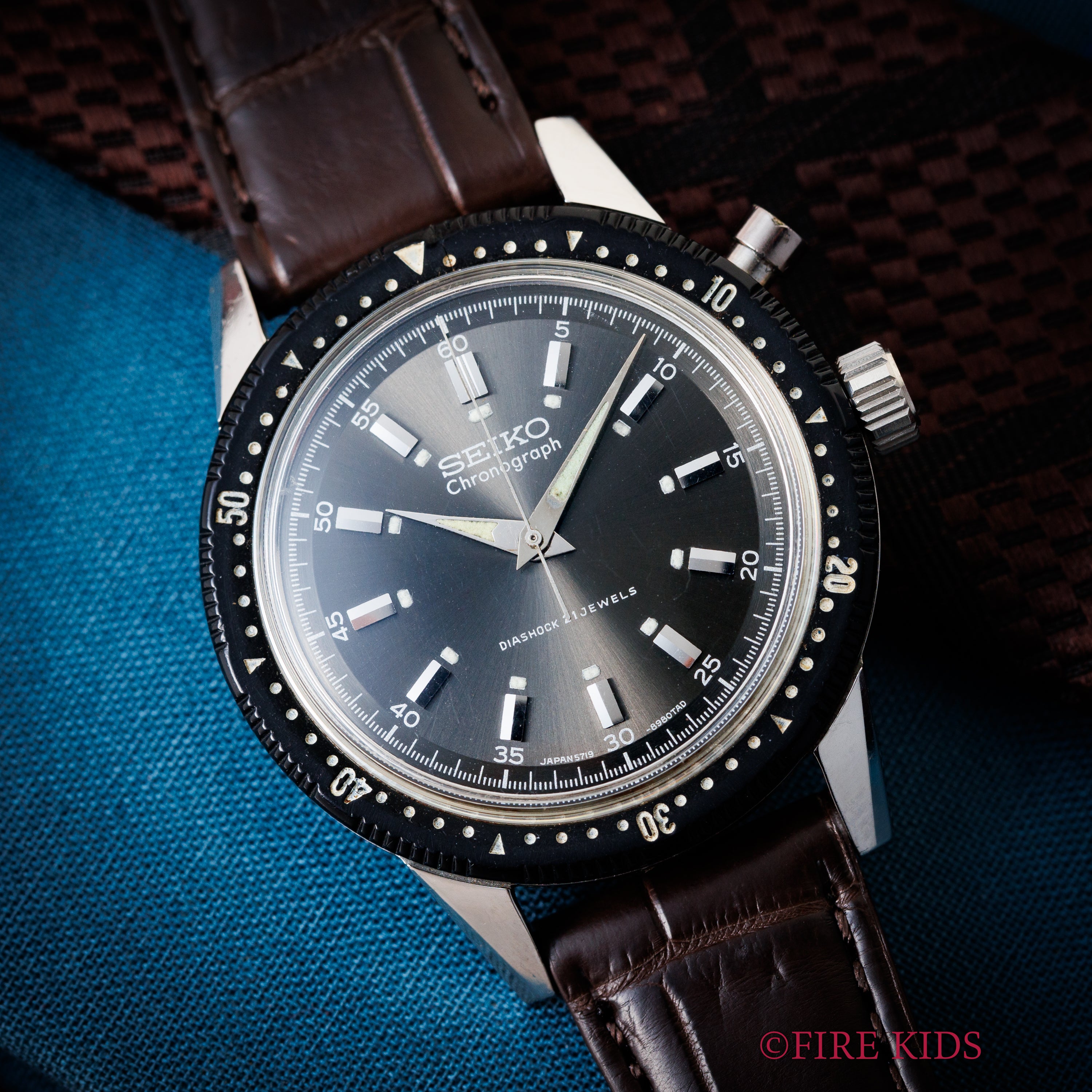 セイコー ワンプッシュクロノグラフ 1964年製 Ref.45899 黒文字盤 聖火マーク プラベゼル