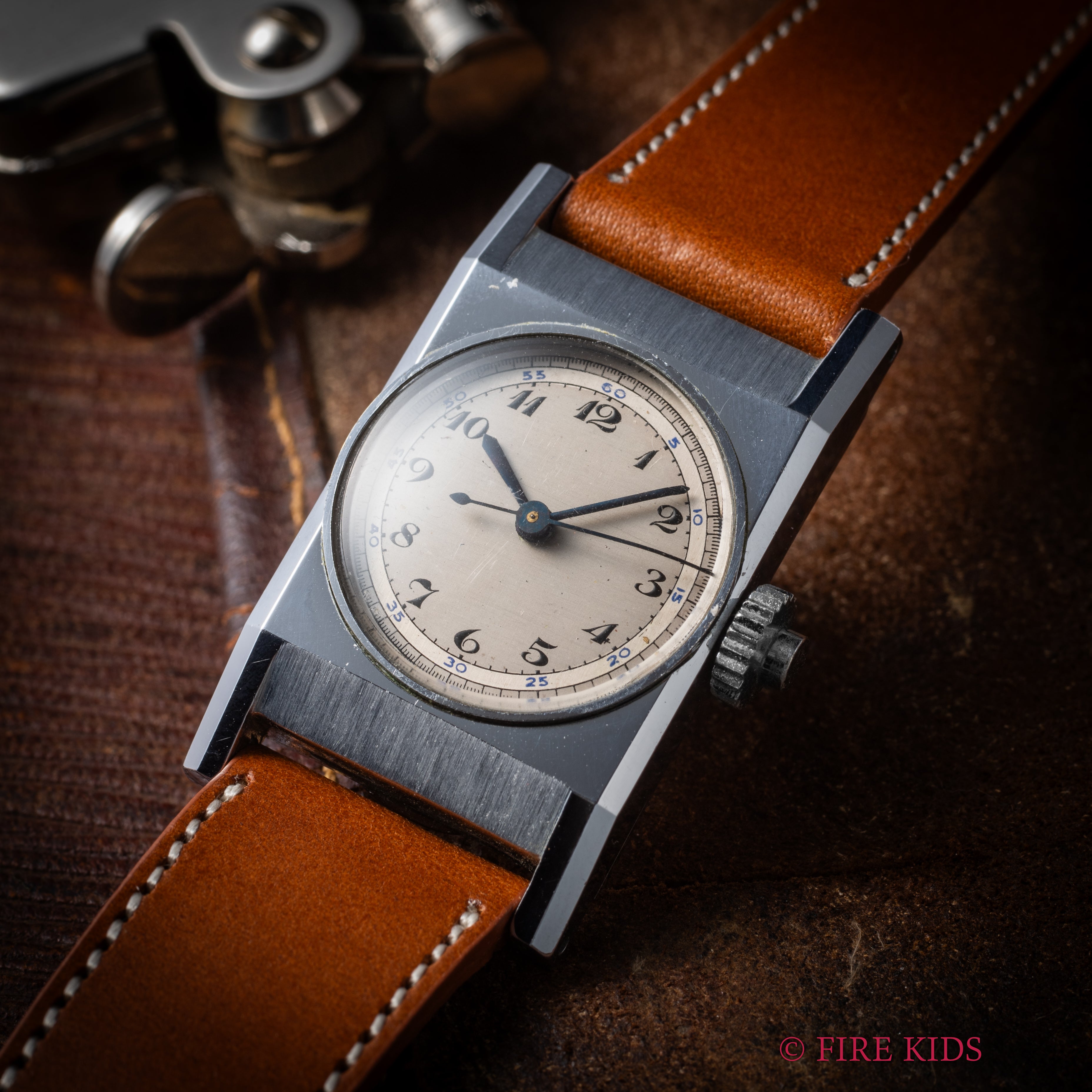 スイス製無銘 トップセコンド 1930年代製 フライバック機能付き