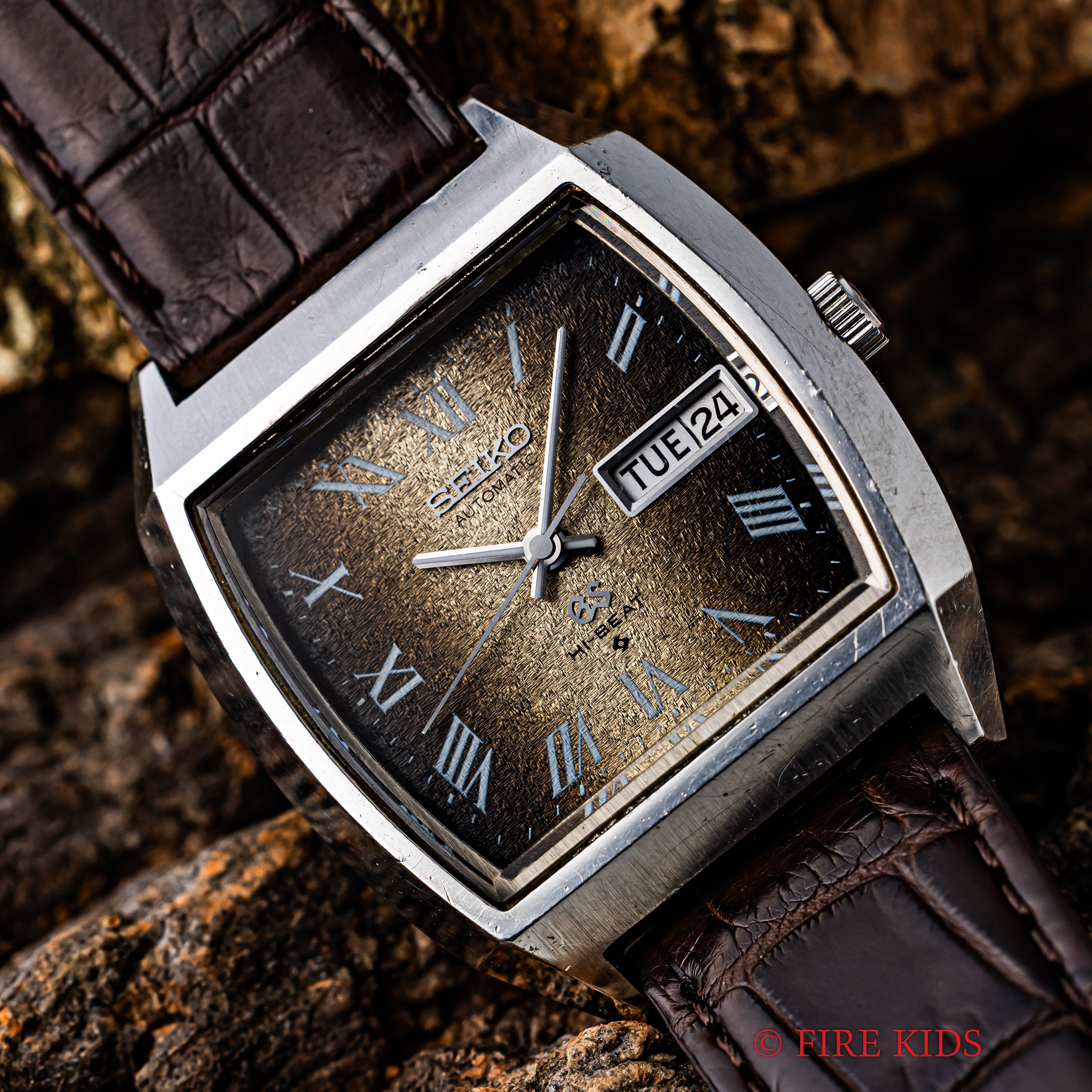 グランドセイコー 1972年製 バレル型ケース Ref.5646-5010 GS グラデーション文字盤