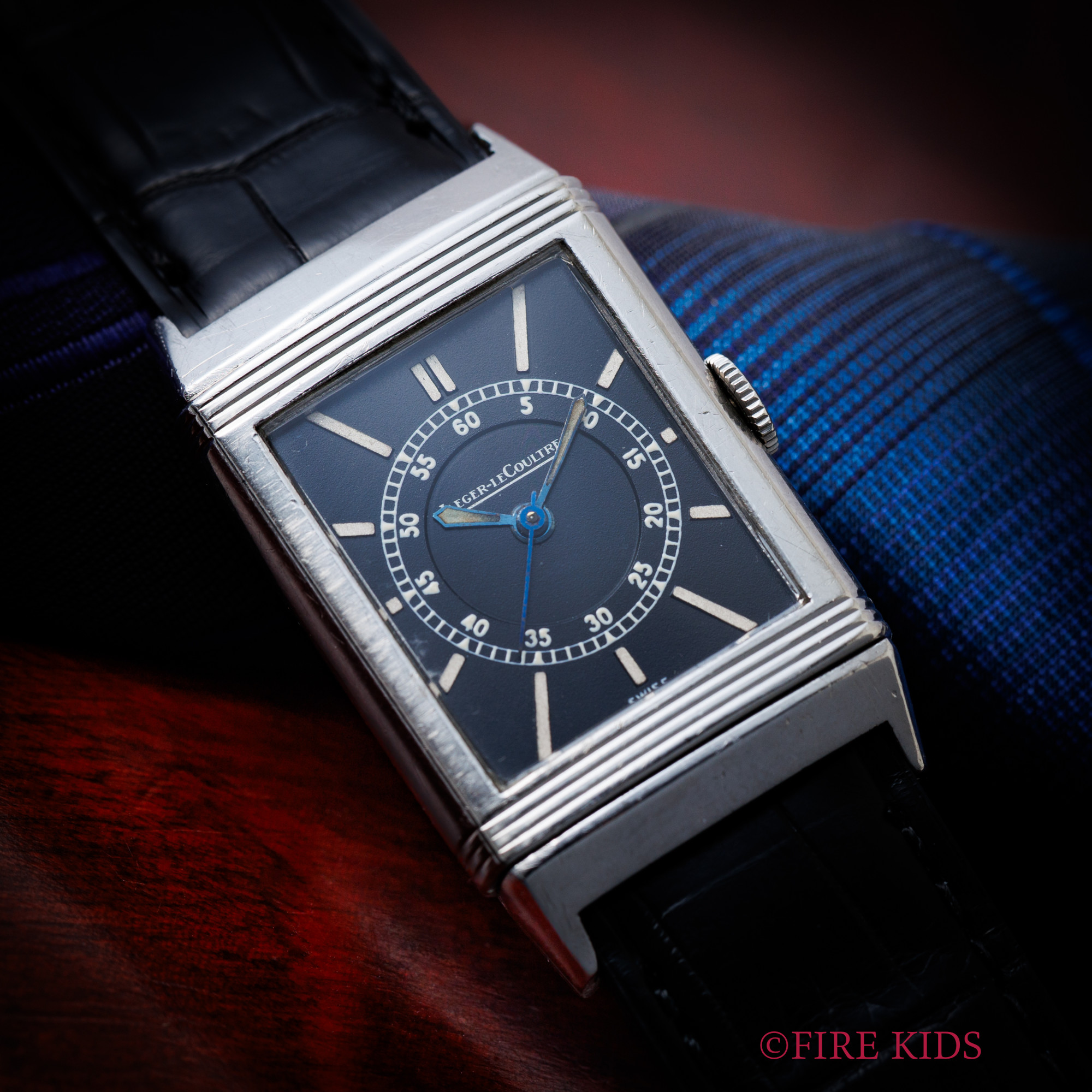 ジャガールクルト レベルソ ブラックダイヤル 1930年代製 反転ケース 手巻き