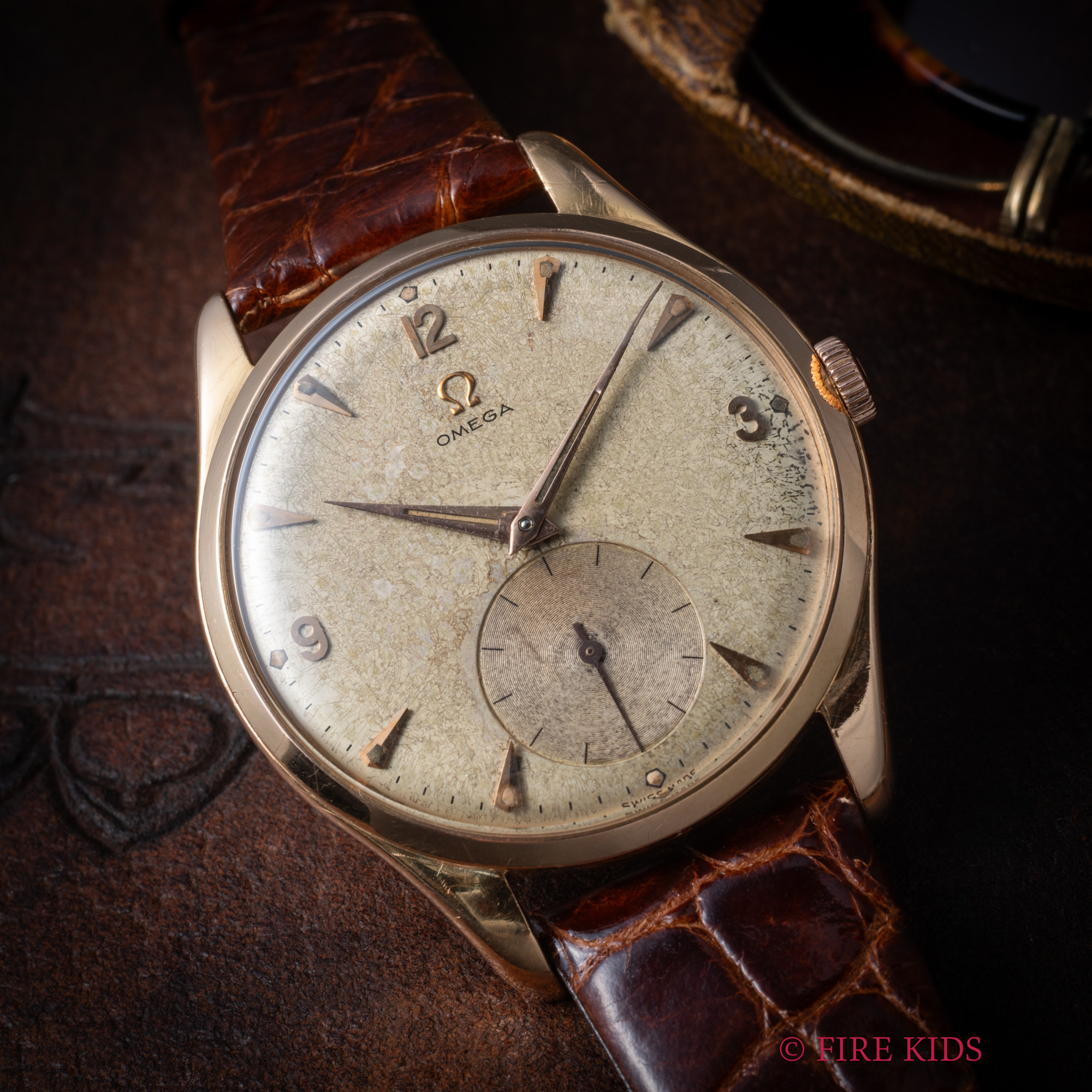 オメガ ビッグケース K18PG金無垢 1950年製 Ref.2620 Cal.265 手巻