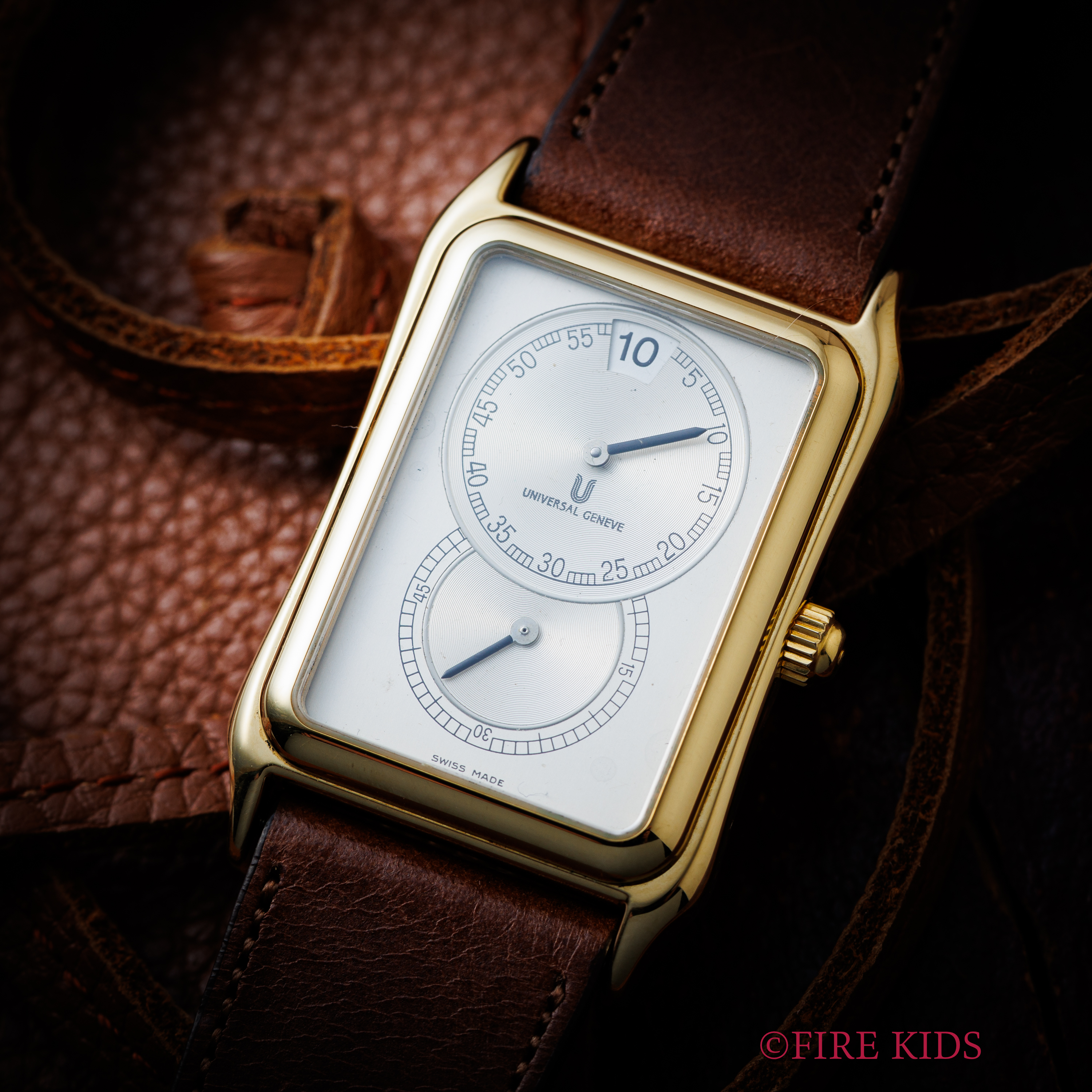 UNIVERSAL GENEVE　ジャンピングアワーK!8YG