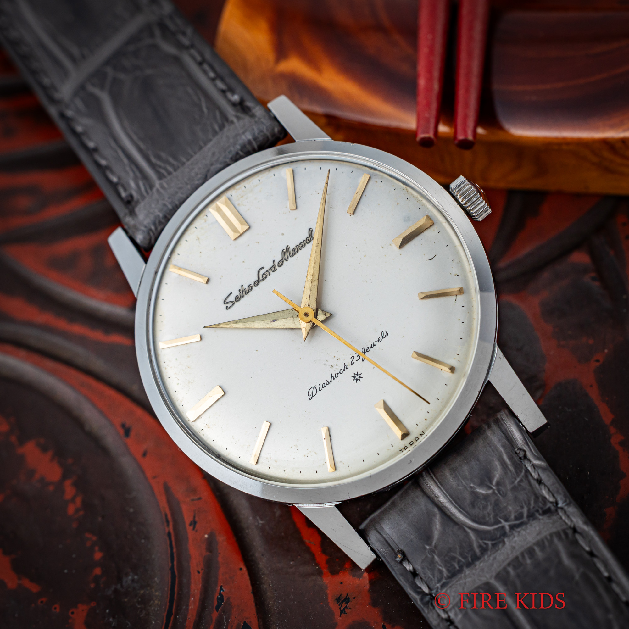 セイコー ロードマーベル 1961年製 Ref.J14038 手巻き 彫文字盤 SDダイヤル
