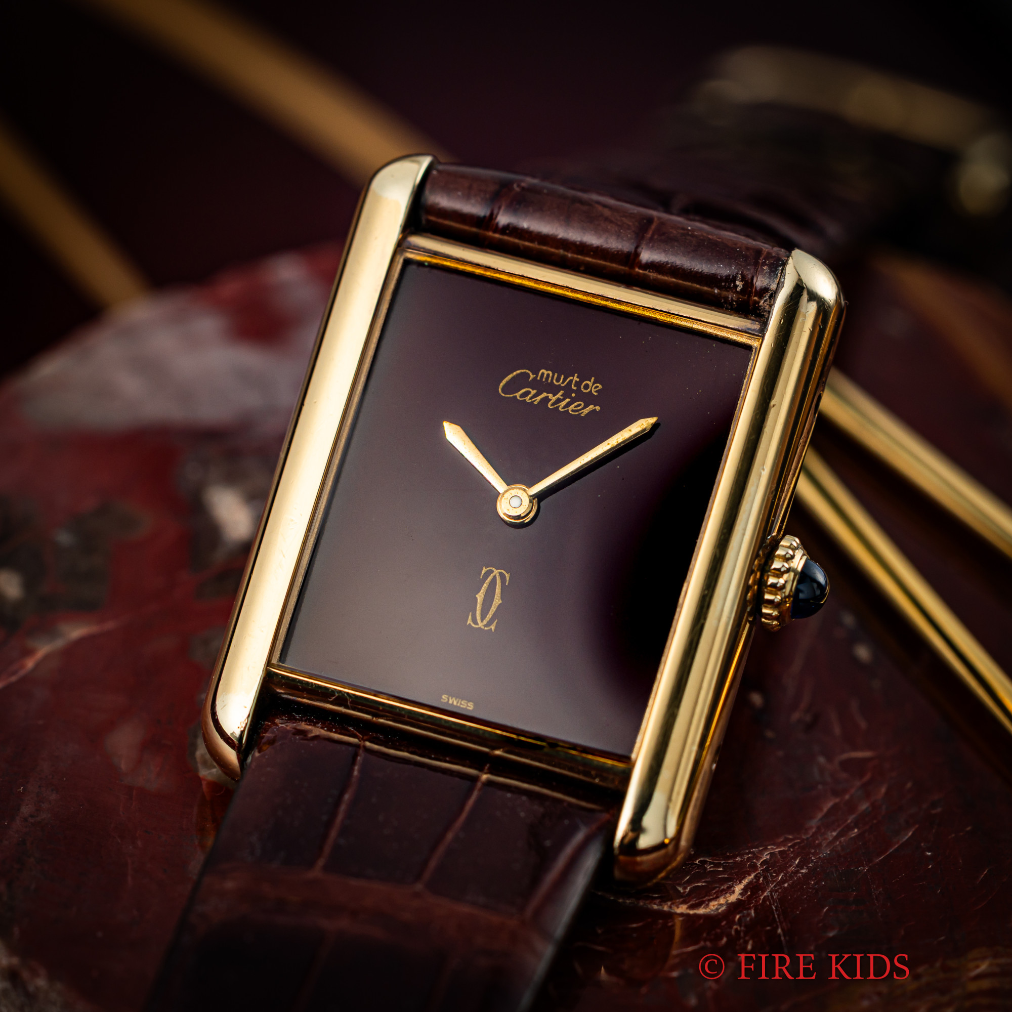 カルティエ マストタンクLM ボルドーダイヤル 1980年代製 手巻き ヴェルメイユ加工 純正尾錠付き