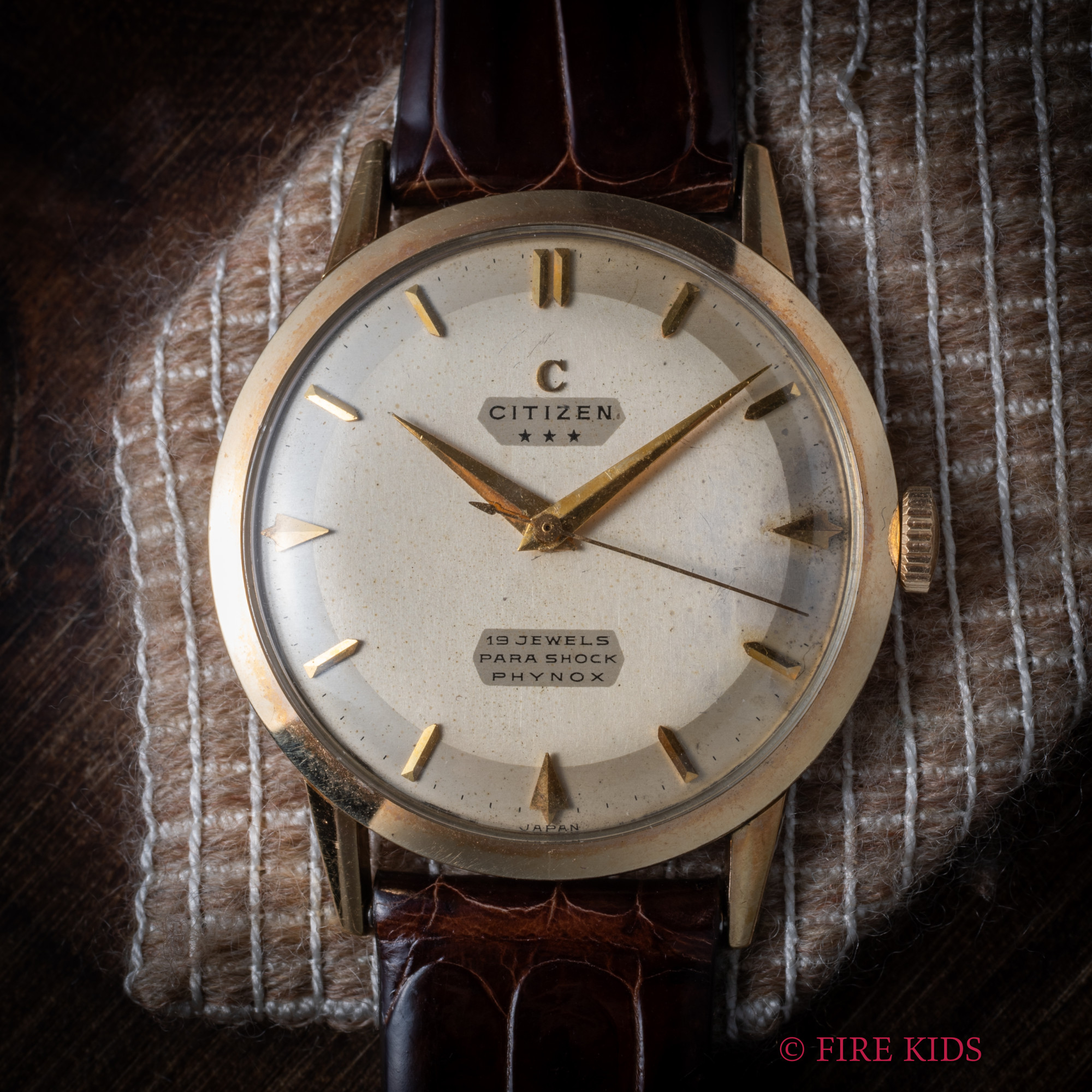 シチズン 1961年製 スリースター 14金張りケース ツートンダイヤル 特別調整品 19石手巻 純正尾錠 タグ