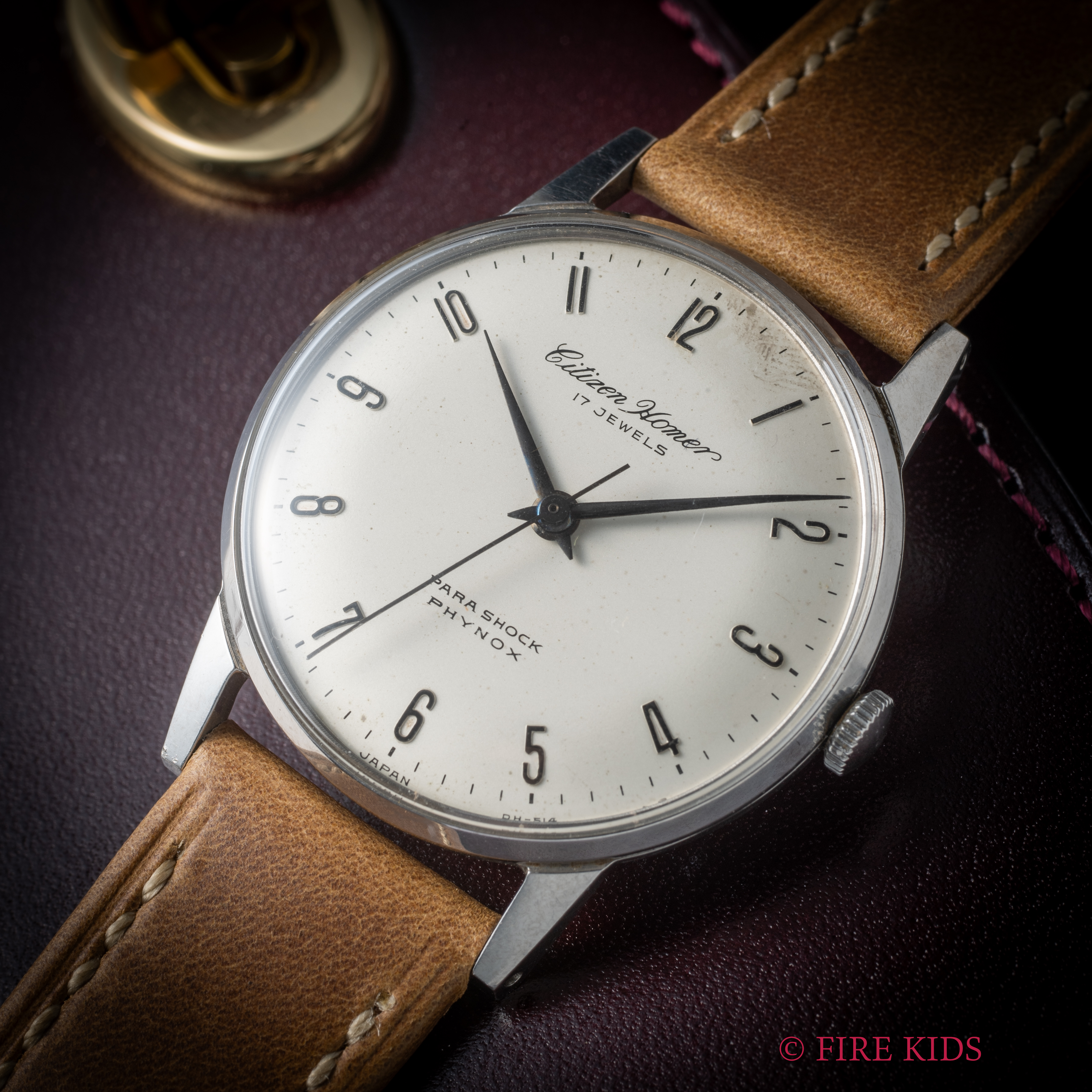 シチズン ホーマー 1962年製 17石手巻き式 ホワイトダイヤル ラウンドケース