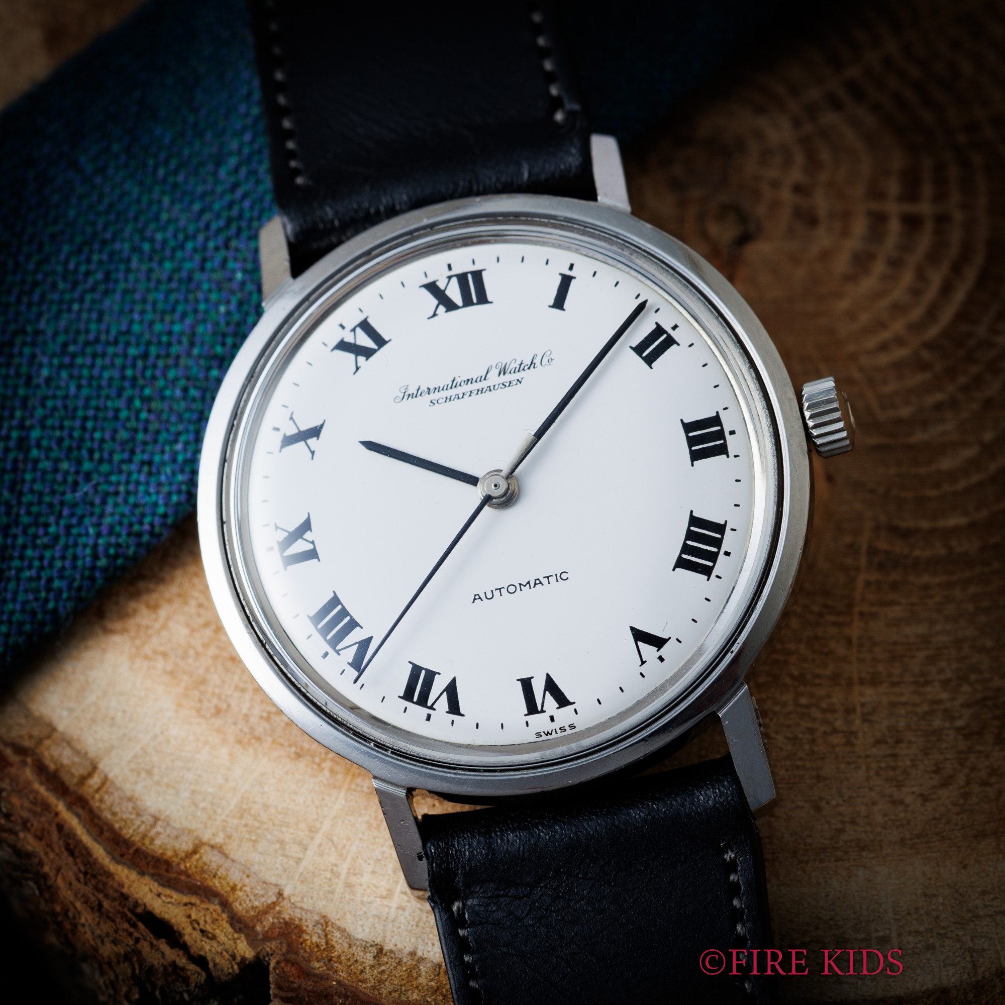 IWC ホワイトローマンダイヤル ペラトン式自動巻き Cal.854B 1973年製 ノンデイト お魚リューズ 防水スナップ