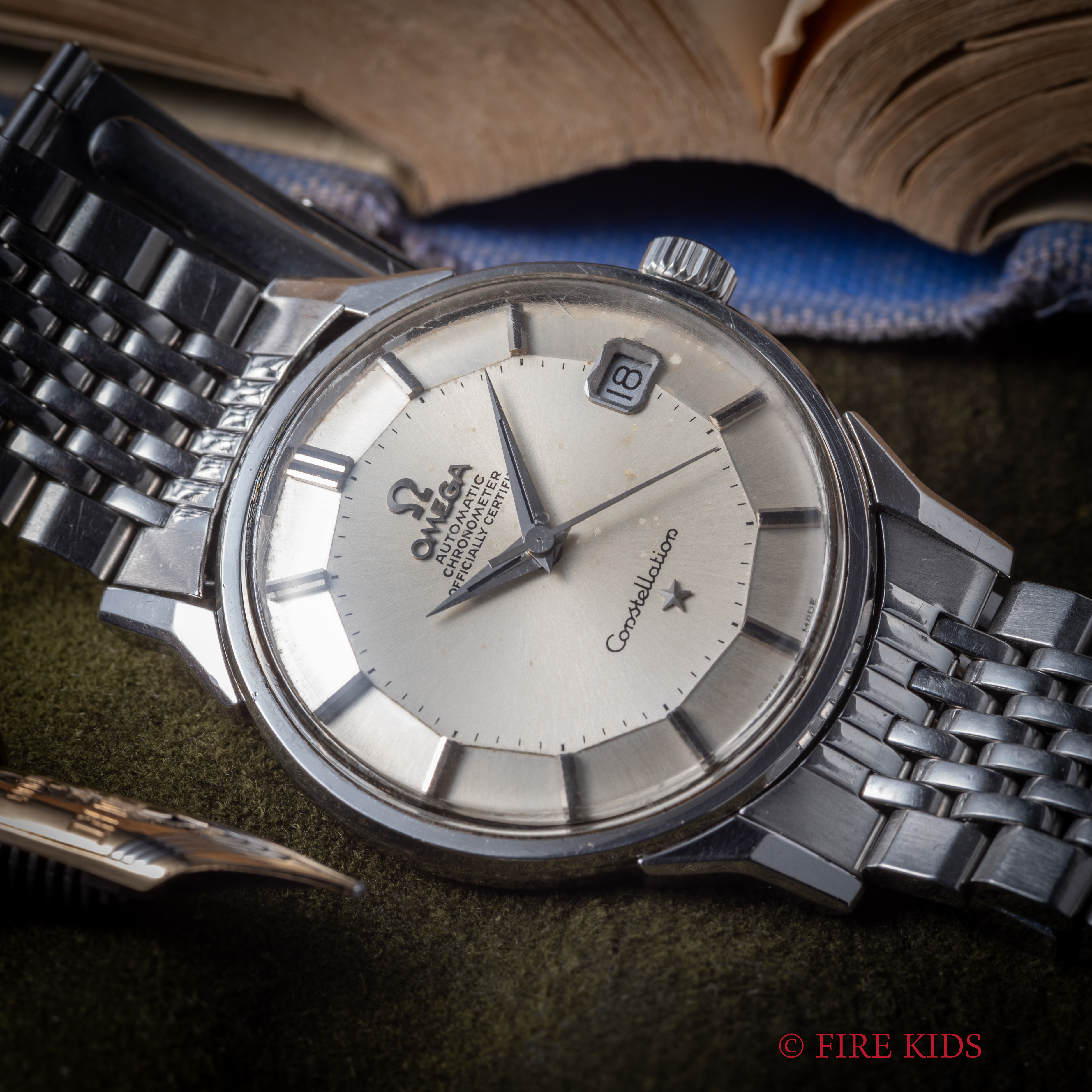 オメガ コンステレーション12角 1966年製  Ref.168.005 Cal.564 クロノメーター自動巻 パイパンダイヤル 純正ブレス