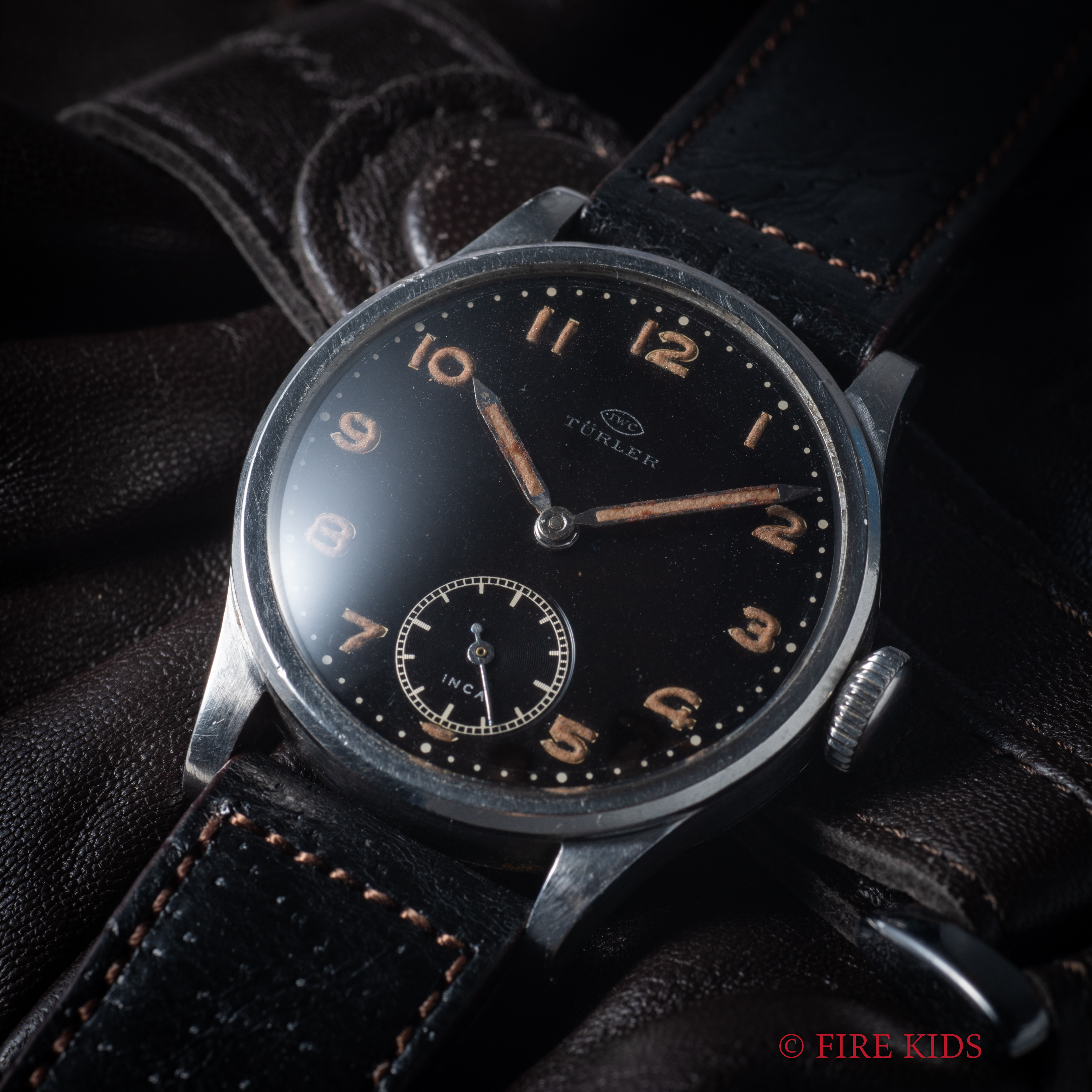 IWC 1938年製 オリジナルブラックアラビアダイヤル チューラーWネーム 手巻 Cal.83 スクリューバックケース
