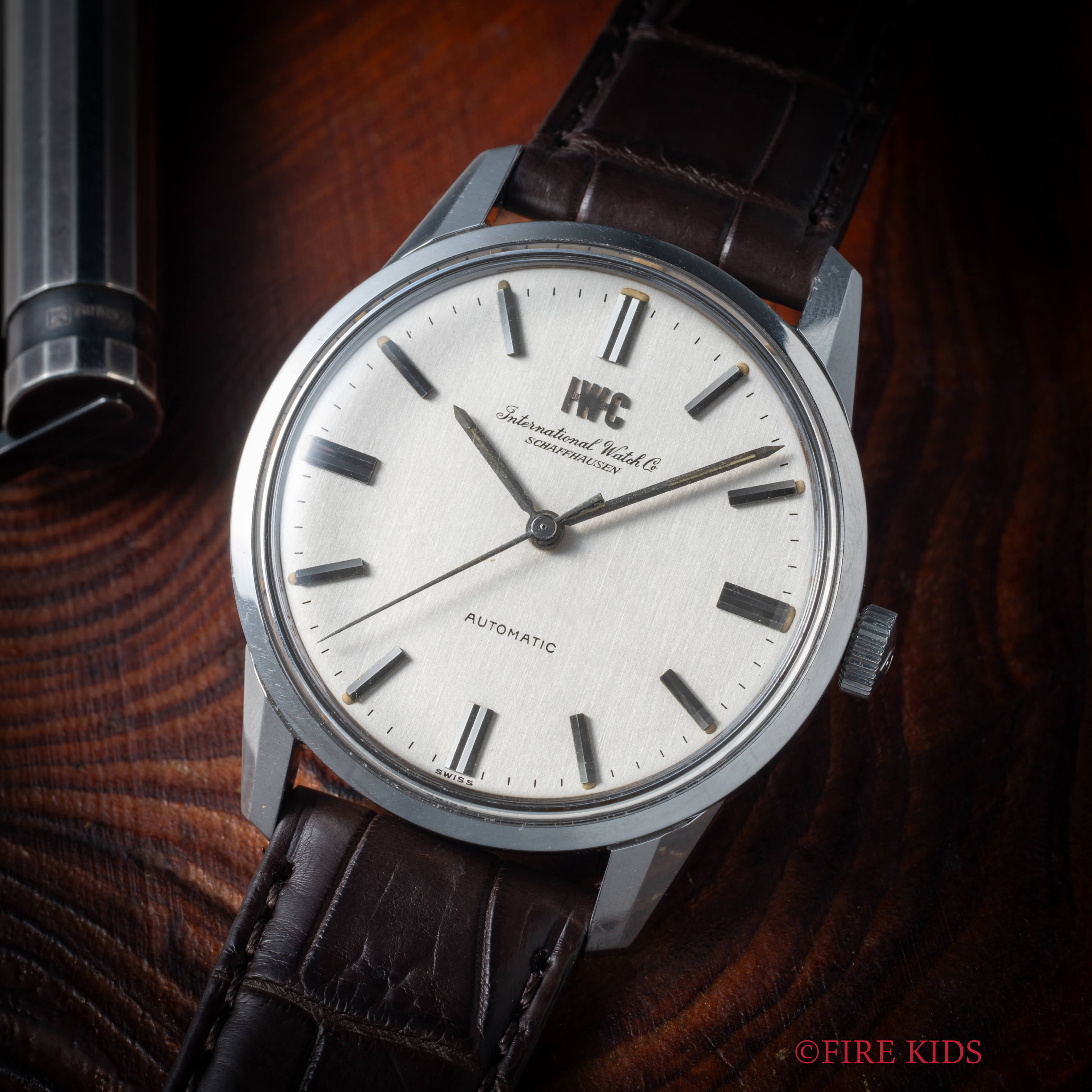 IWC 1972年製 ラウンドケース ペラトン式自動巻き Cal.854B R810A お魚リューズ 純正尾錠