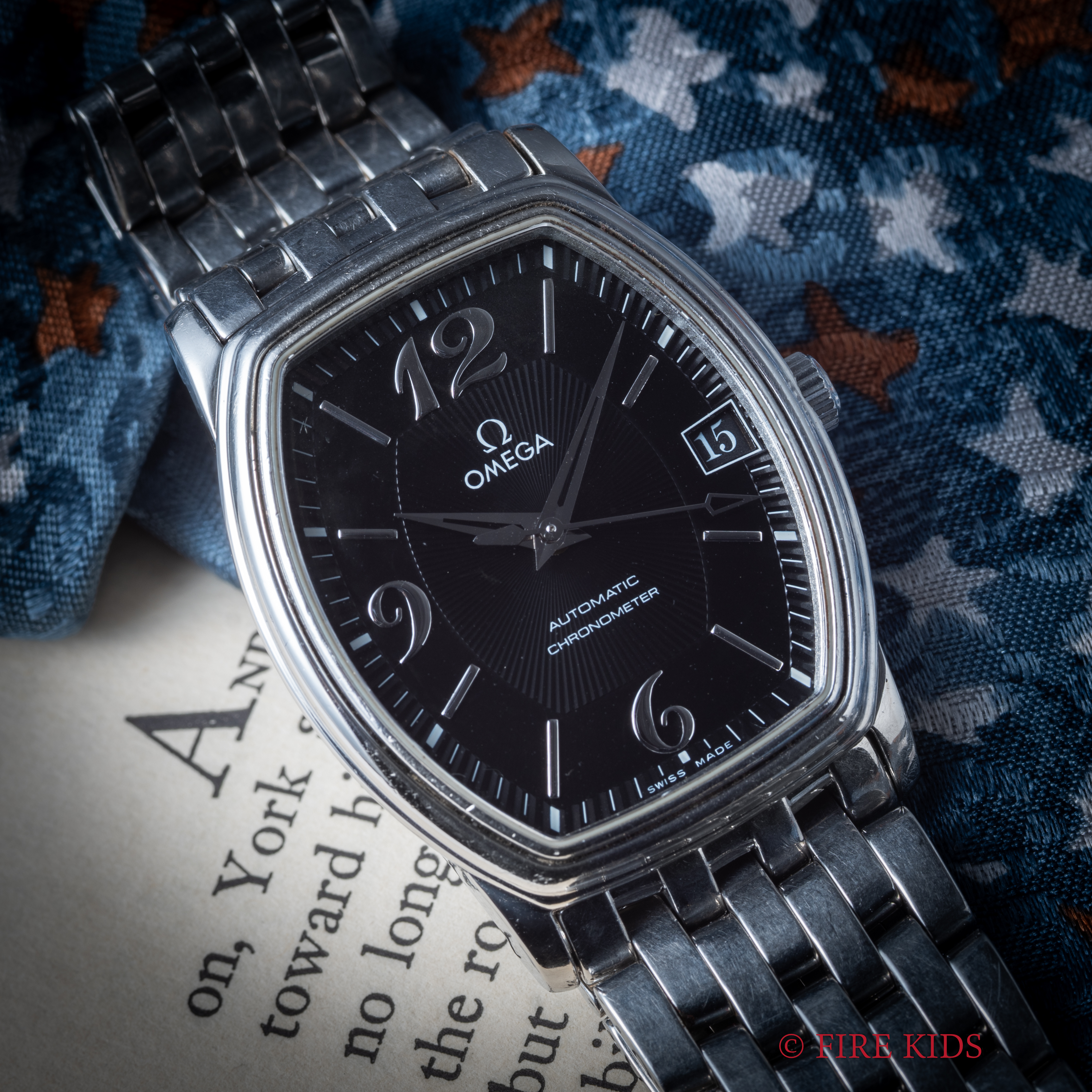 オメガ デ・ヴィル プレステージ 2005年製 クロノメーター 自動巻 トノーケース 純正ステンレスブレス